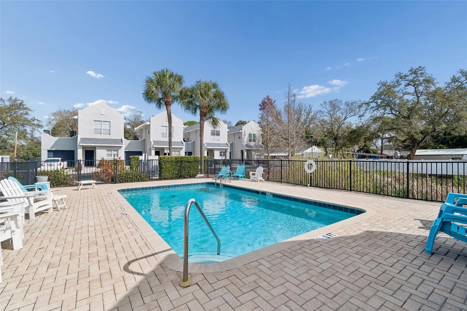 Community Pool - 5303 POINT PLEASANT LN, TAMPA