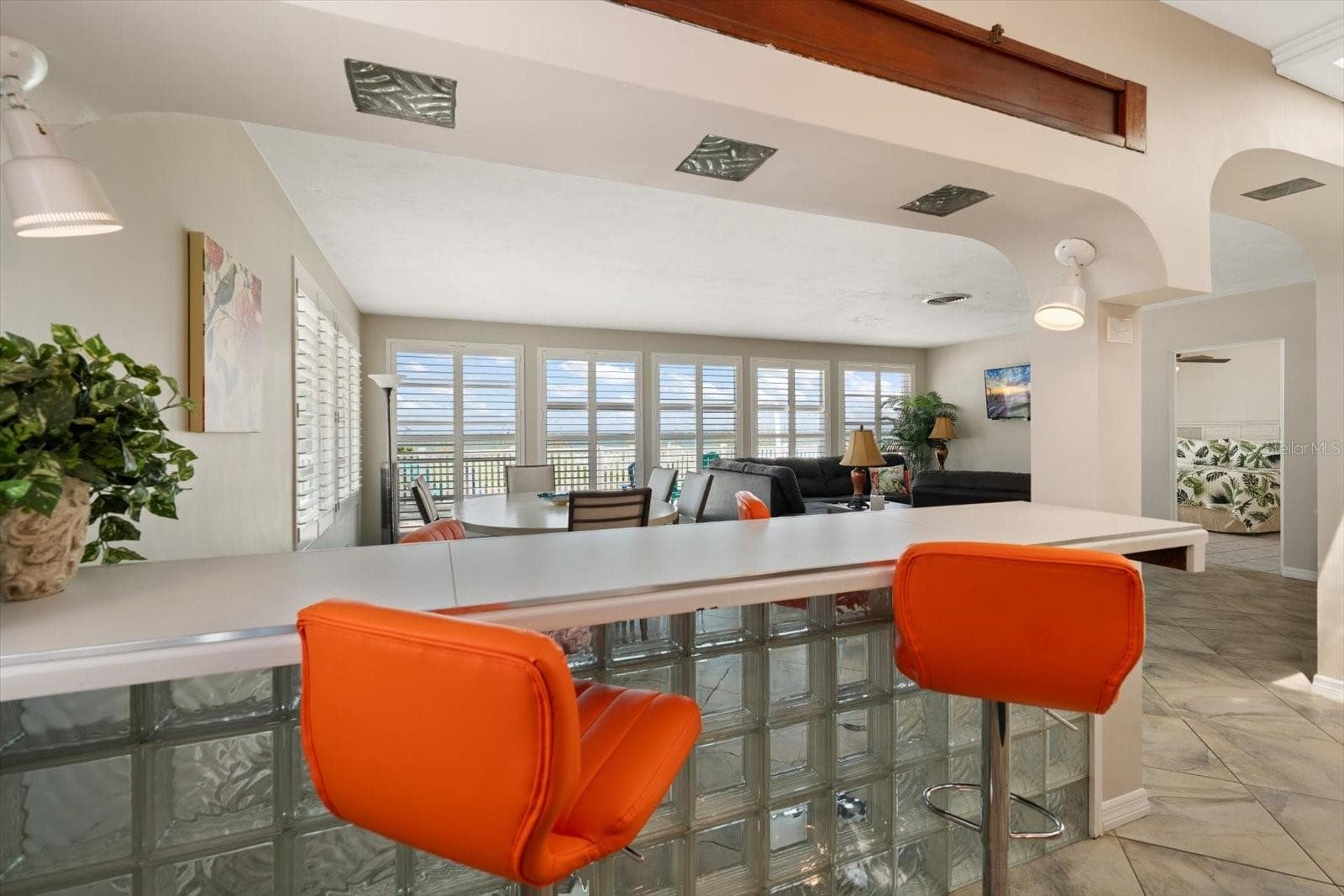 Main home-Breakfast bar - 1512 GULF BLVD, INDIAN ROCKS BEACH