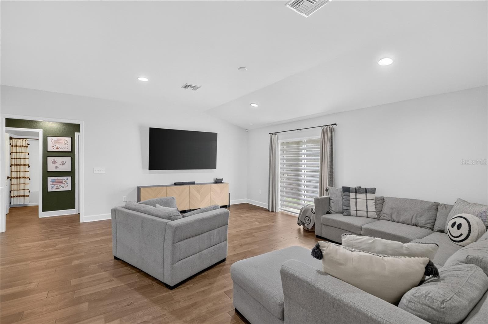 Plenty of room to entertain. - 5020 MOSS HAMMOCK TRL, SEBRING