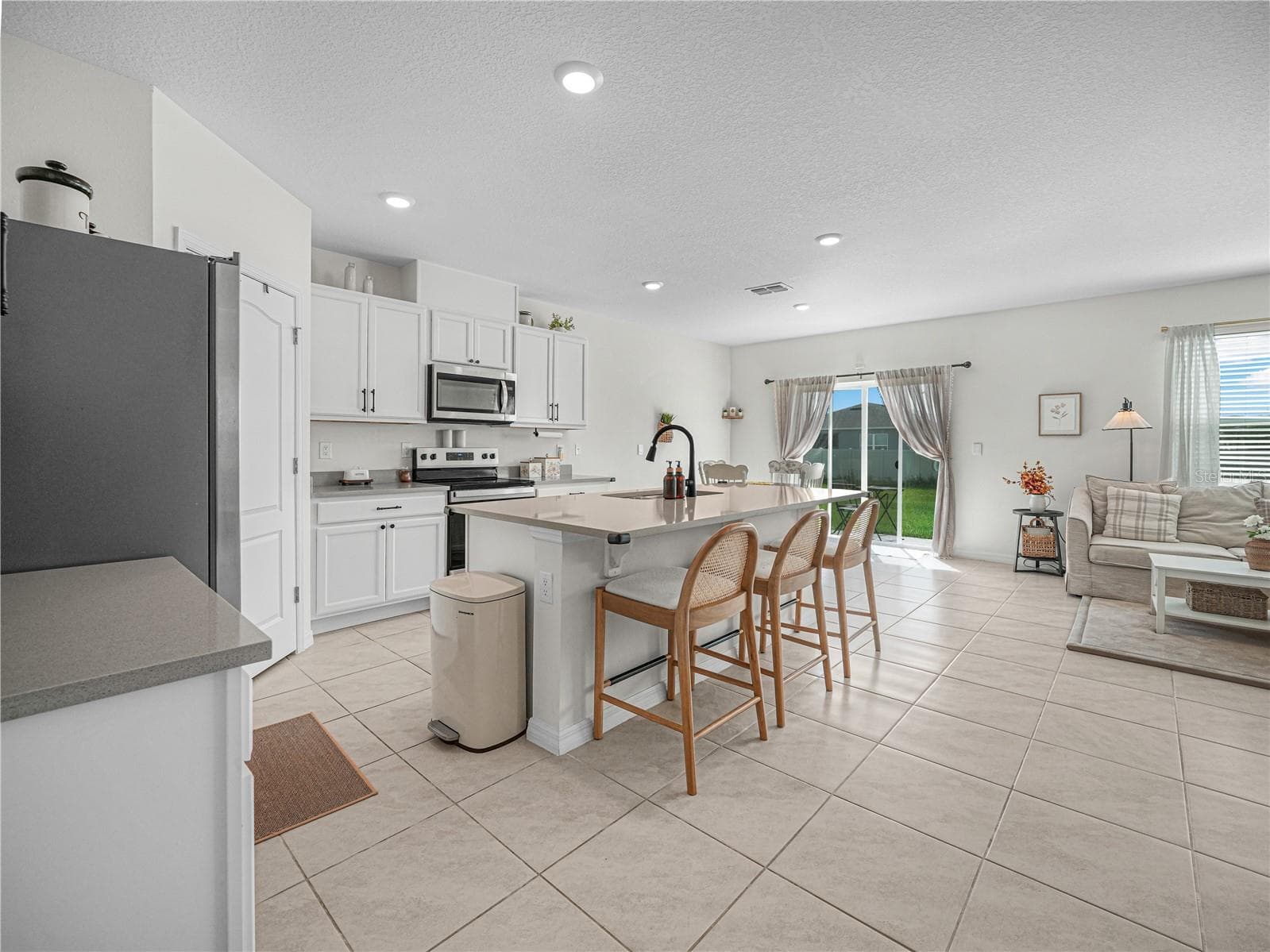 Single Family Residence at 4608 OSTERO ST, WINTER HAVEN, photo 7 of 59