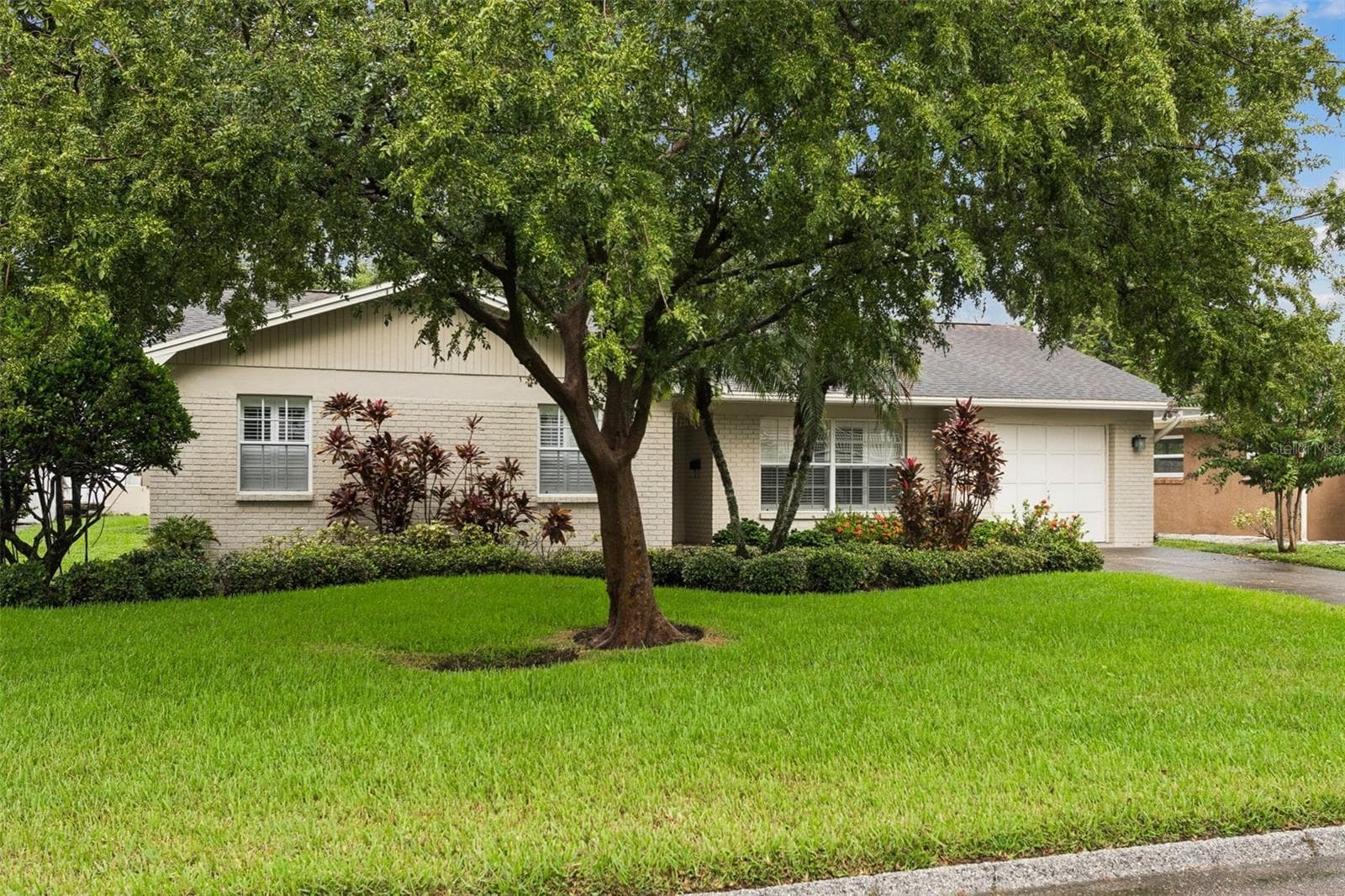 Single Family Residence at 4208 N RIVER VIEW AVE, TAMPA, photo 3 of 25