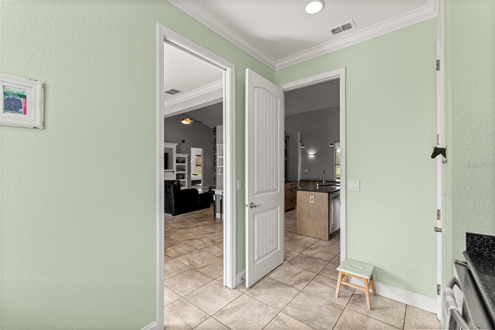 Scullery Kitchen - 12330 NW 35TH ST, OCALA