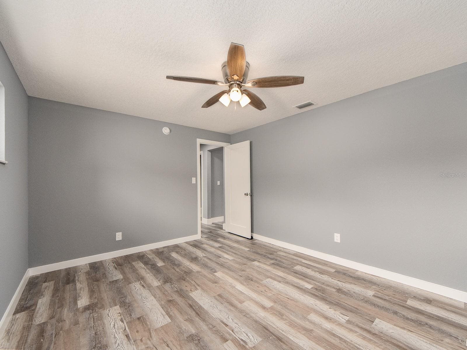 Single Family Residence at 1825 YALE DR, CLEARWATER, photo 27 of 32