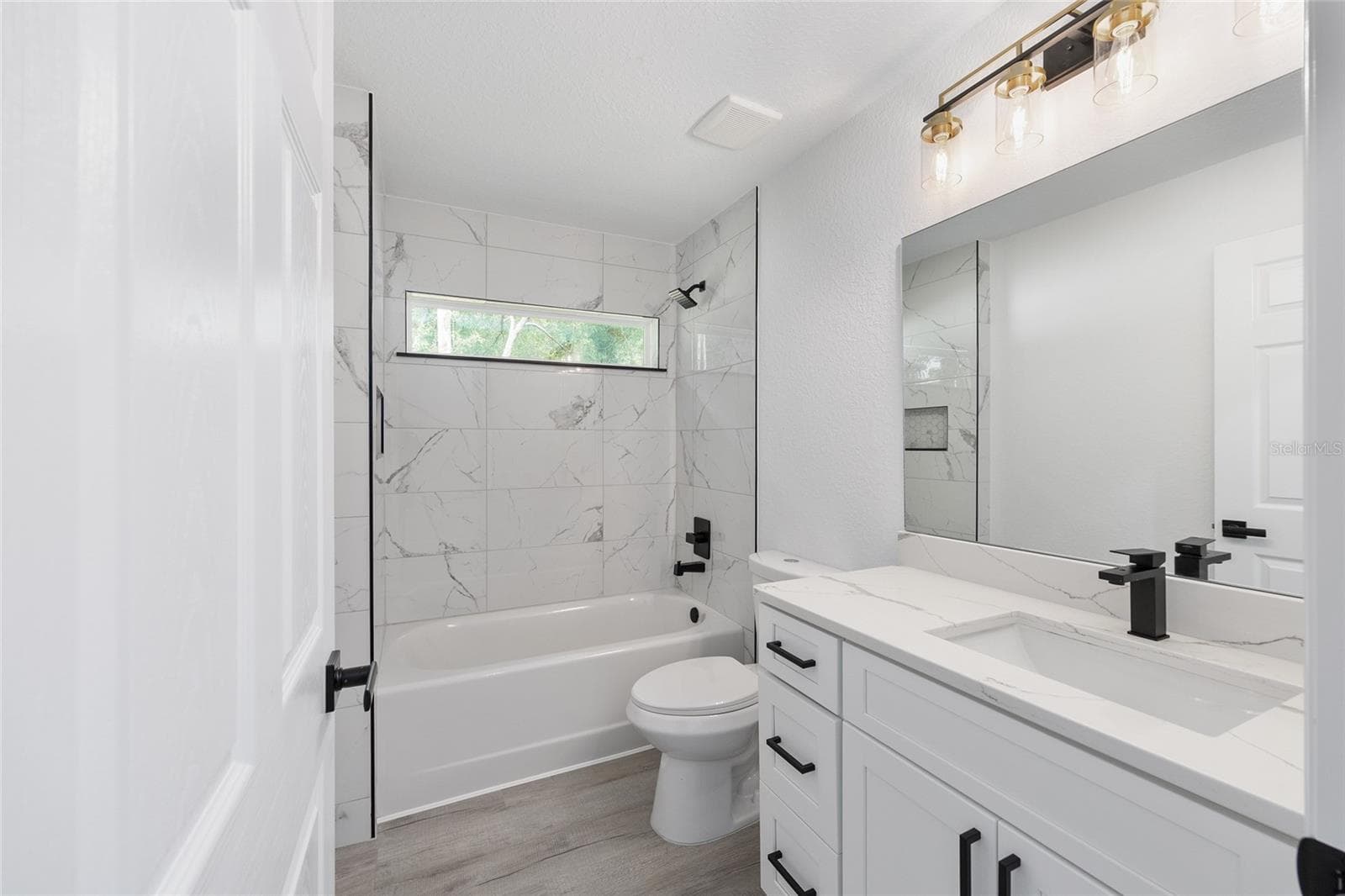 Model Home Second Bathroom - 6501 NW 61ST LN, OCALA