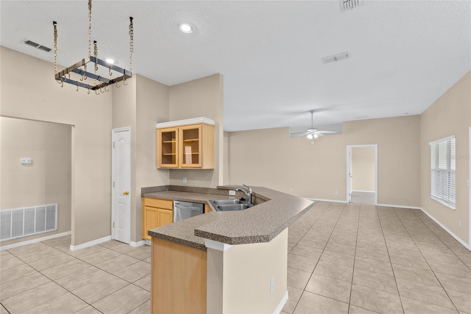 Single Family Residence at 3235 LORIMAR LN, ST CLOUD, photo 12 of 34