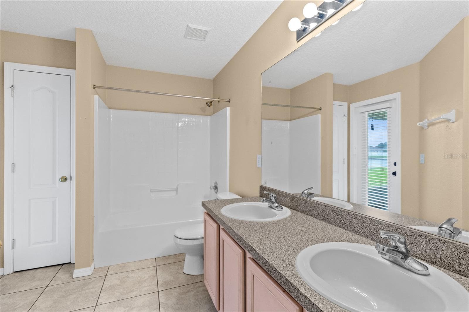 Single Family Residence at 3235 LORIMAR LN, ST CLOUD, photo 16 of 34