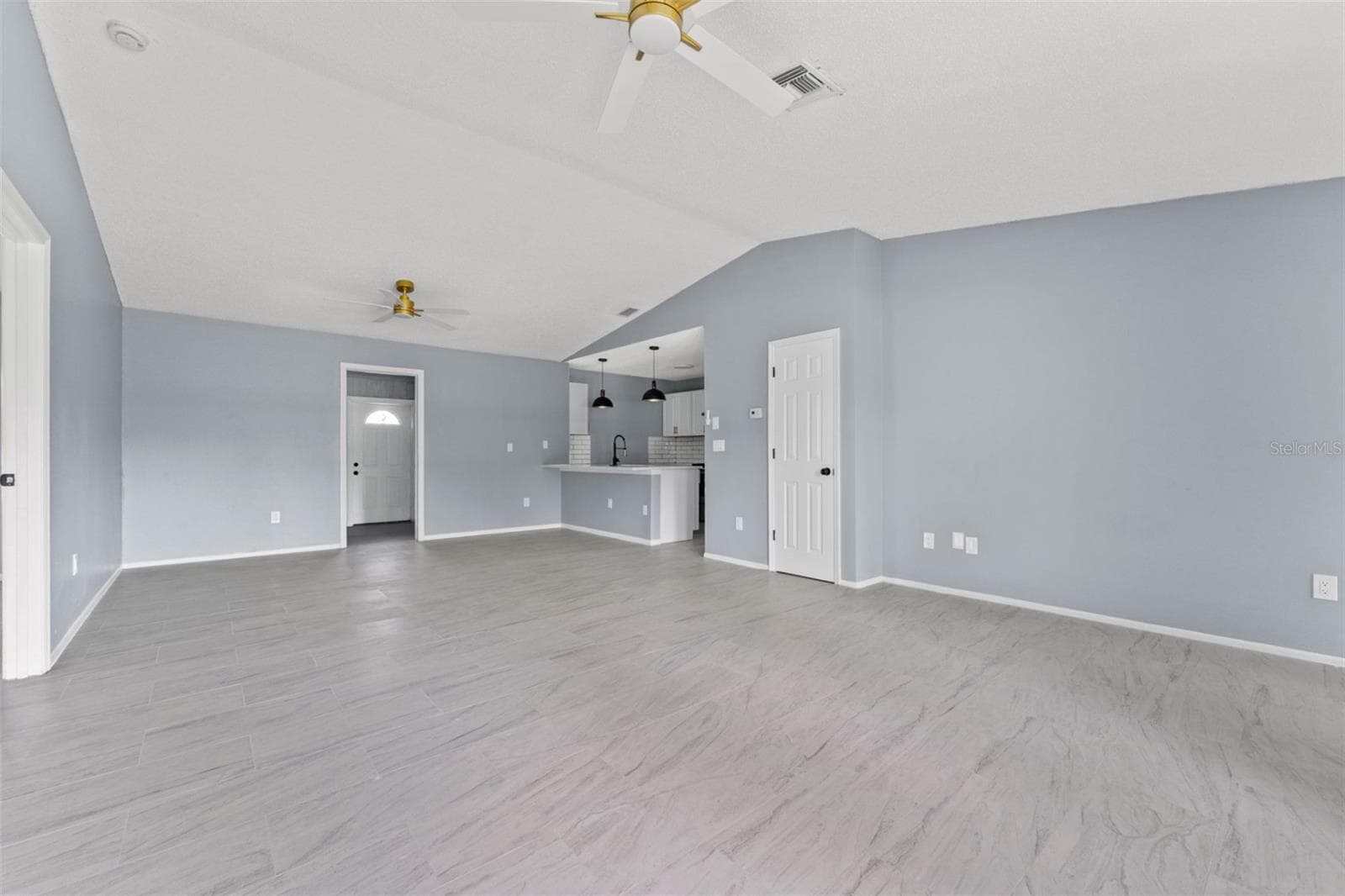 Single Family Residence at 7422 BANBURY TER, PORT CHARLOTTE, photo 3 of 24
