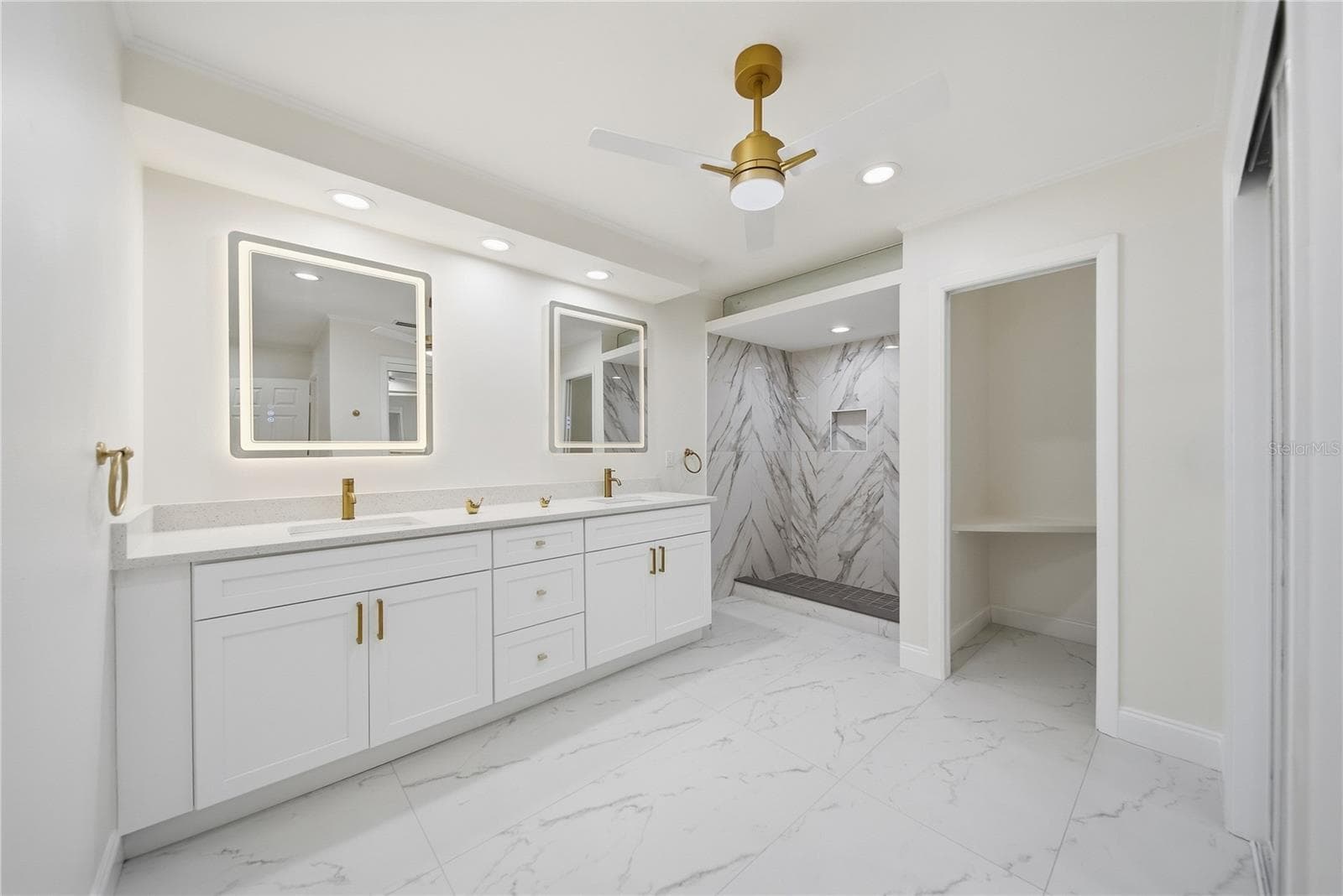 Condominium at 6203 COURTSIDE DR #21, BRADENTON, photo 14 of 42