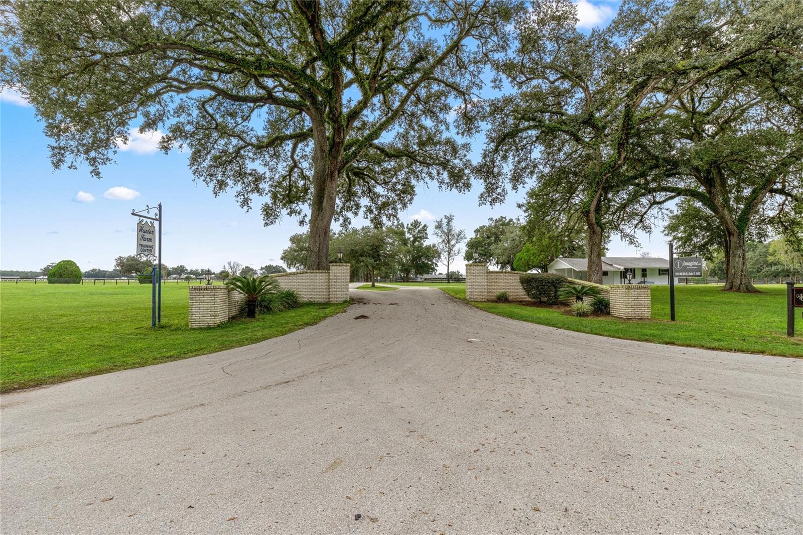 Entrance Hunter Farm - 12330 NW 35TH ST NW, OCALA