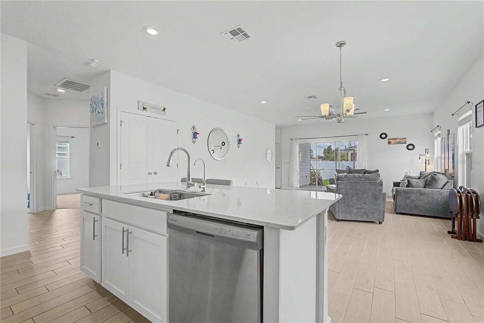 Single Family Residence at 491 NW 4TH TER, WILLISTON, photo 11 of 45