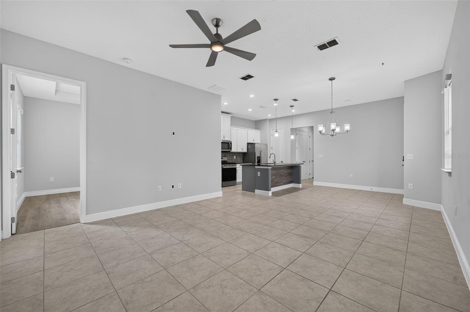 Single Family Residence at 2521 YELLOW BRICK RD, ST CLOUD, photo 10 of 40
