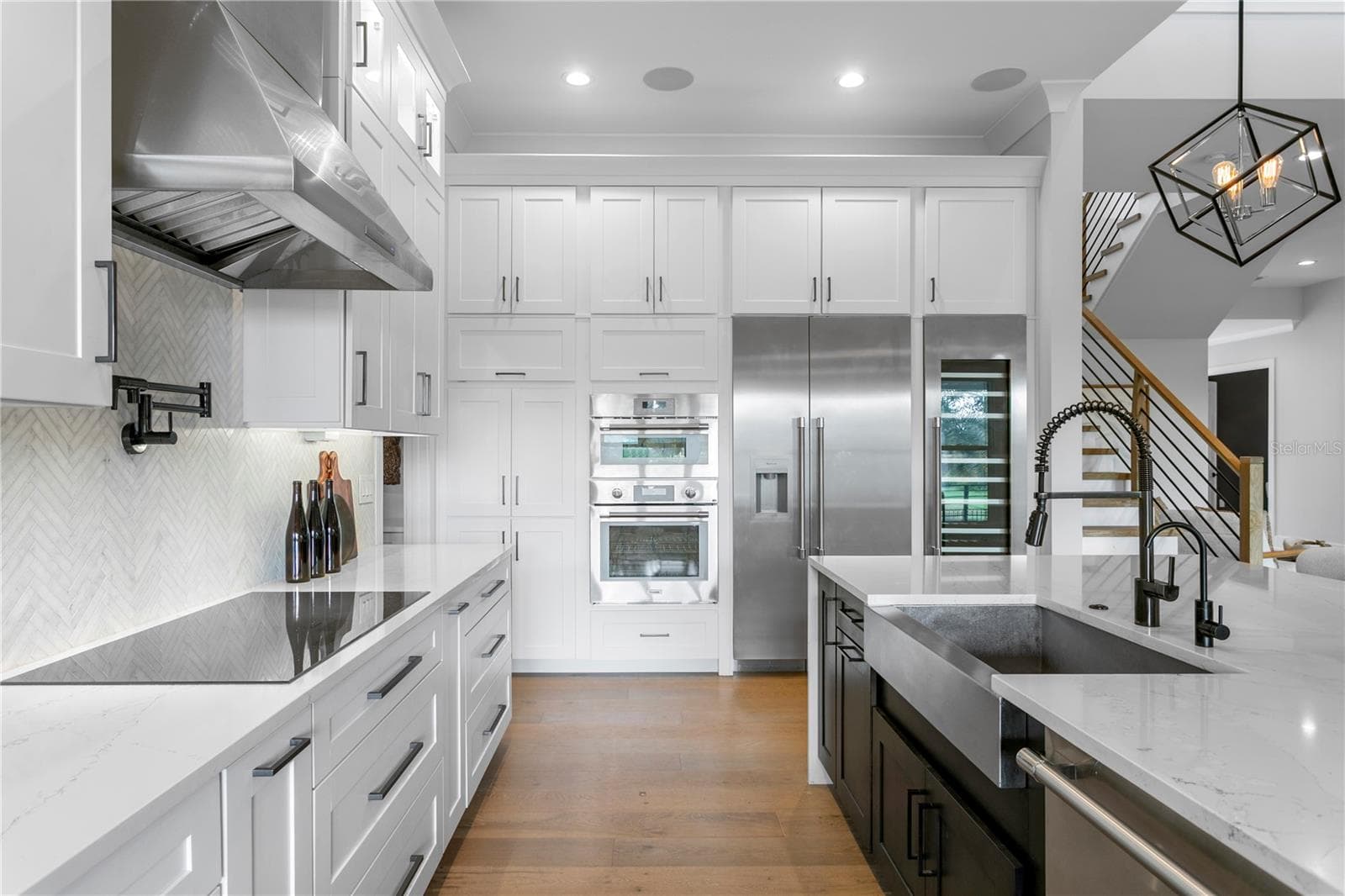 Single Family Residence at 790 CORDOVA BLVD NE, ST PETERSBURG, photo 14 of 54