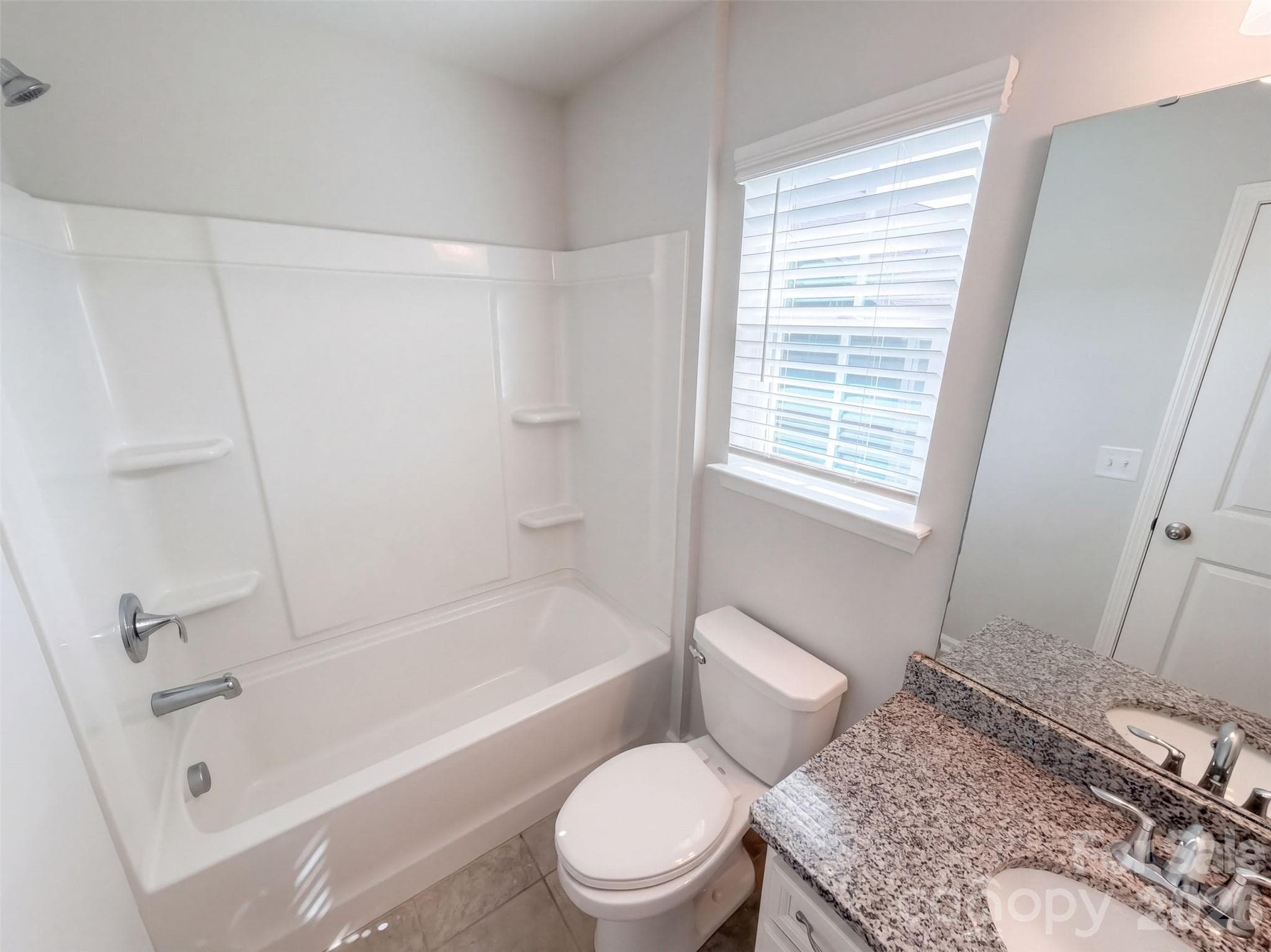 Single Family Residence at 6219 Shumard Oak Way, Fort Mill, photo 20 of 26
