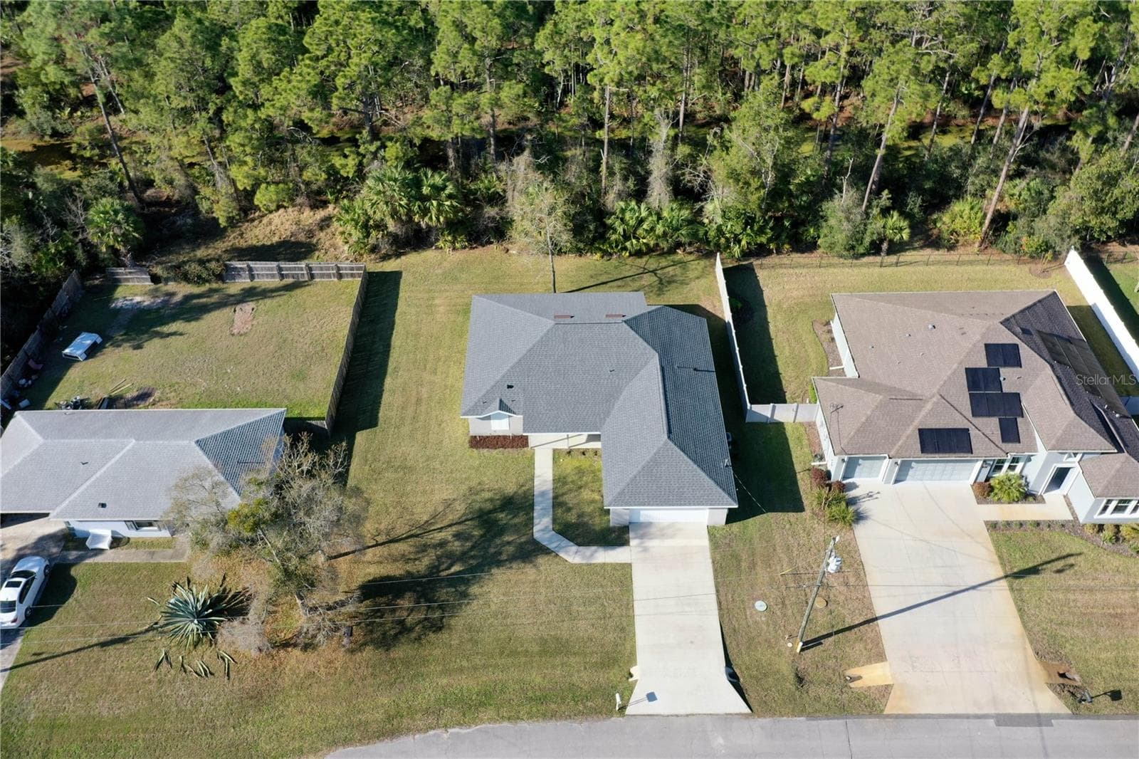 Single Family Residence at 31 SEATTLE TRL, PALM COAST, photo 2 of 50