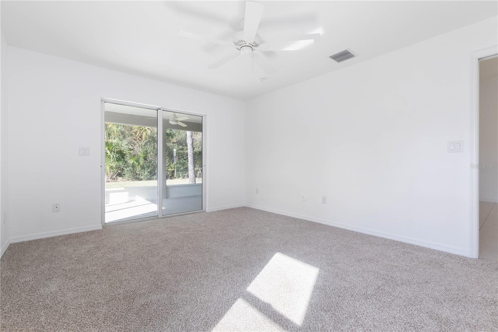 Single Family Residence at 31 SEATTLE TRL, PALM COAST, photo 18 of 50