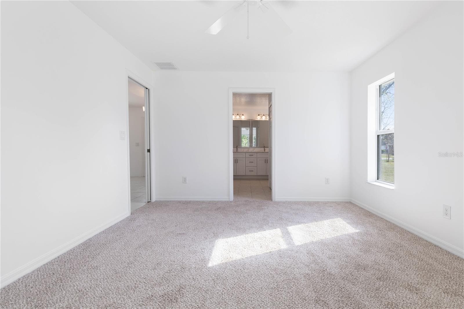 Single Family Residence at 31 SEATTLE TRL, PALM COAST, photo 19 of 50