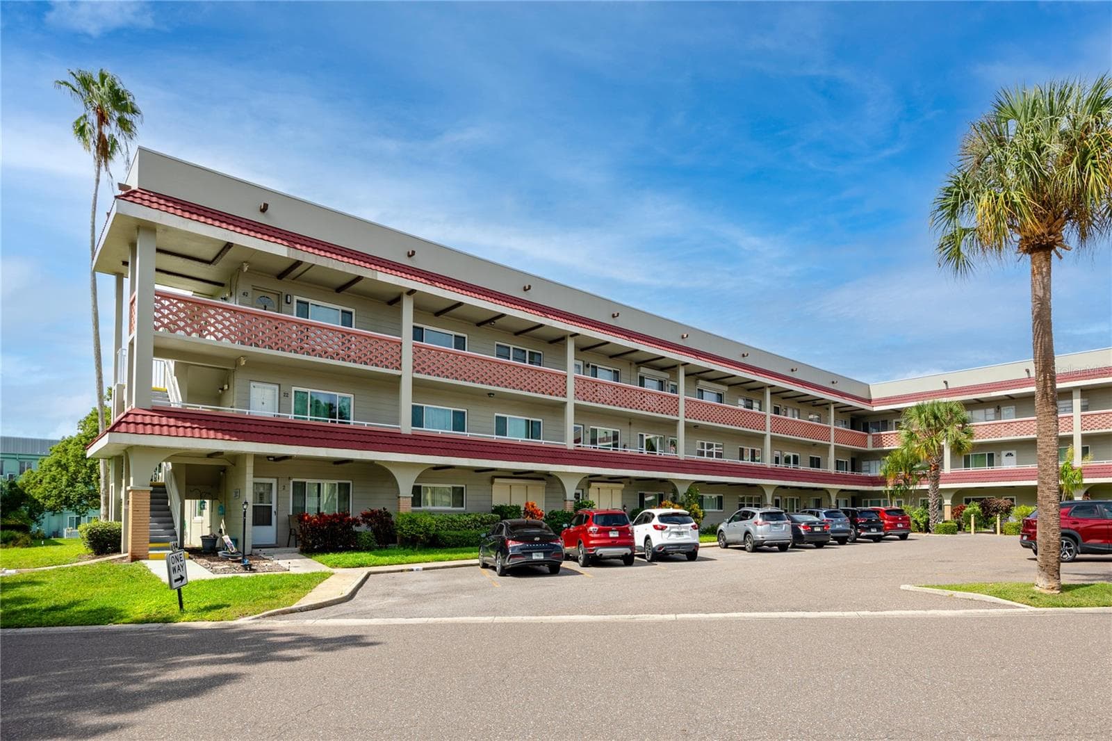 2072 AUSTRALIA WAY W #42
