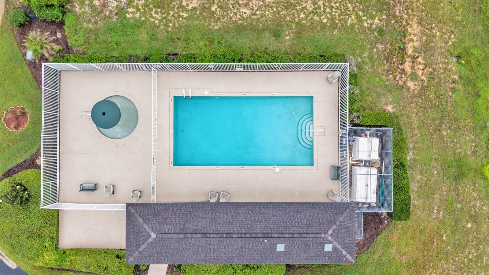 Community Pool - 126 KING GEORGE DR, DAVENPORT
