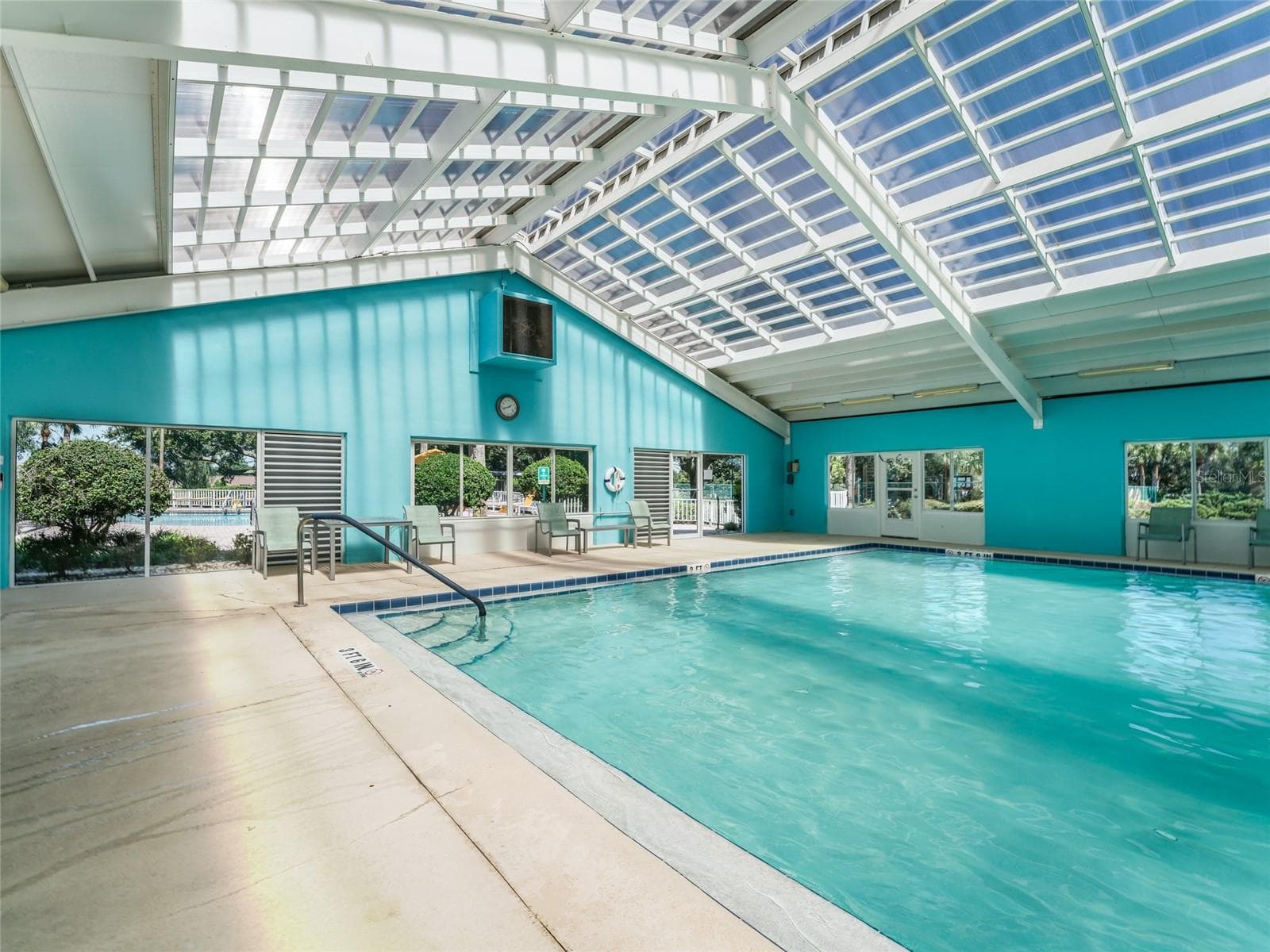 Nice Size Indoor Pool - 11252 SE 170TH PL, SUMMERFIELD