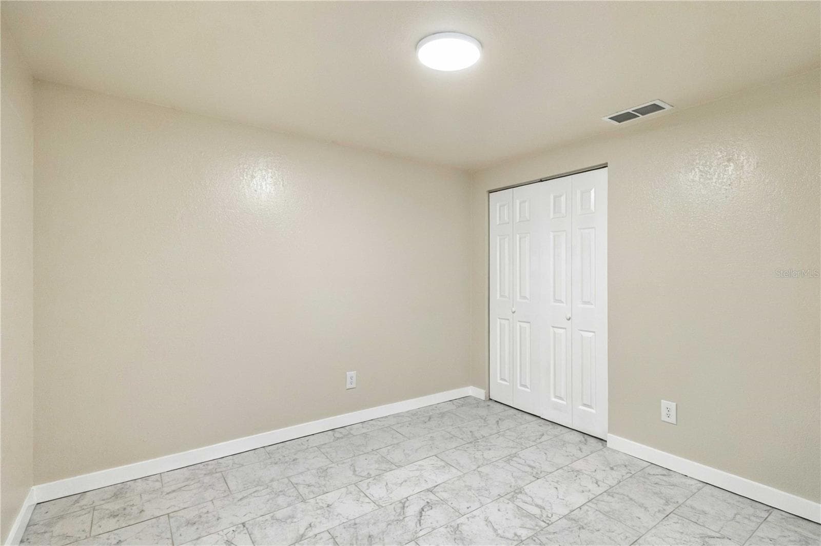 Duplex at 4212 9TH ST E, BRADENTON, photo 13 of 32