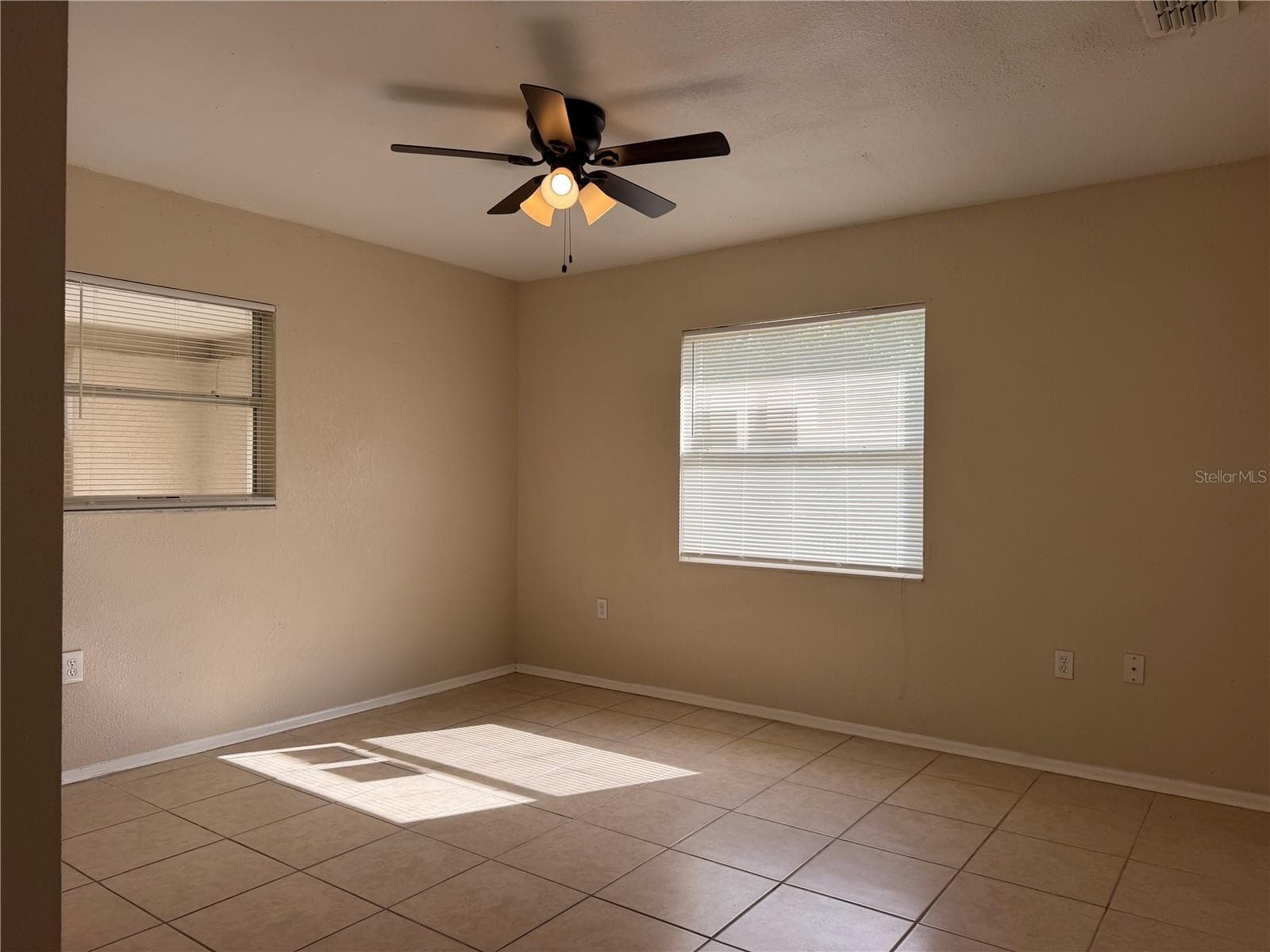 Primary Bedroom - 609 MAGGIE CIR, WINTER HAVEN