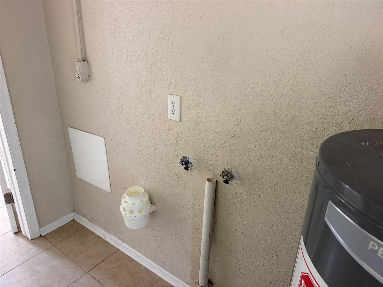 Laundry/utility - 609 MAGGIE CIR, WINTER HAVEN