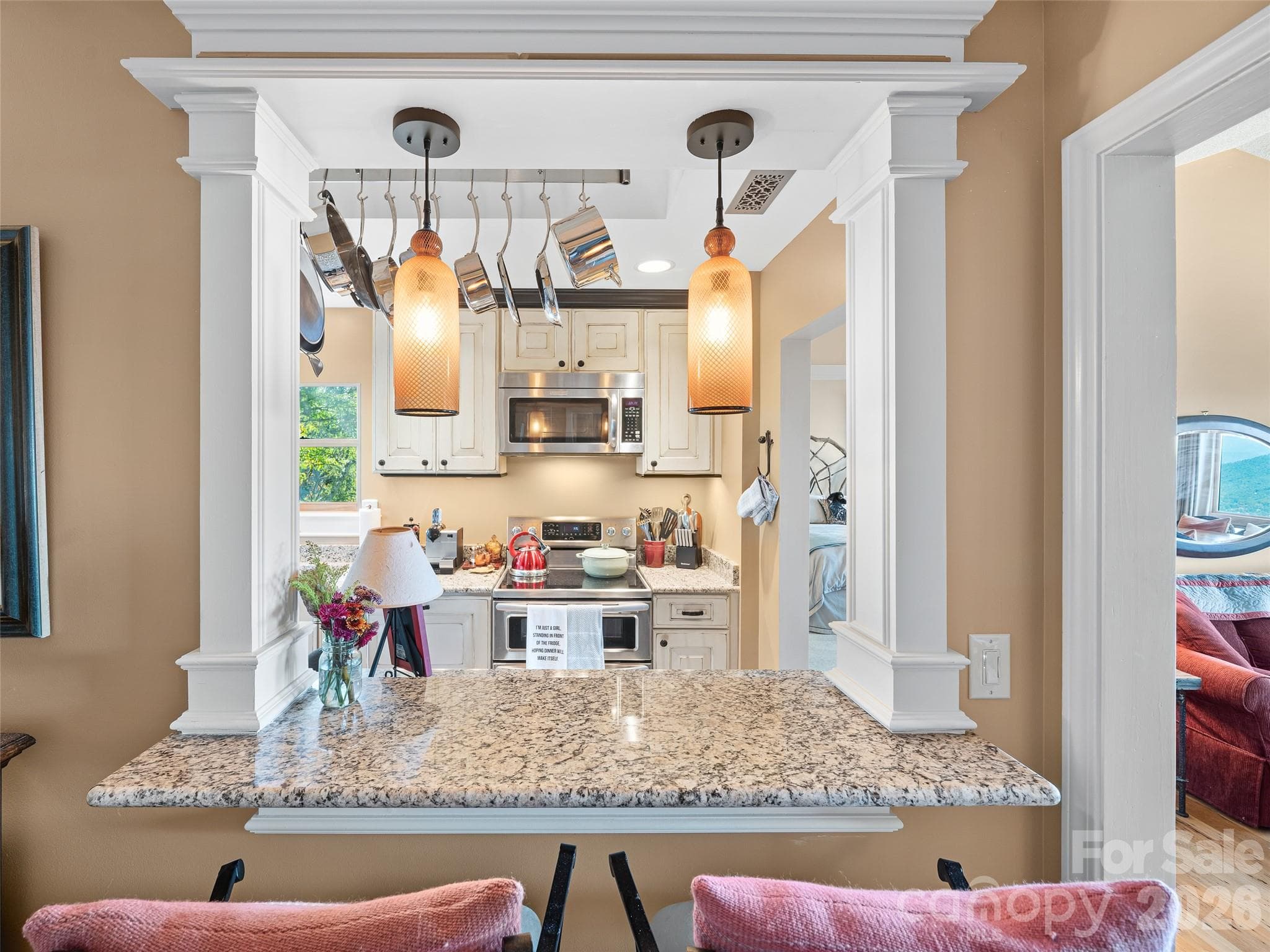 Attention to detail throughout - 80 Slickrock Road, Burnsville