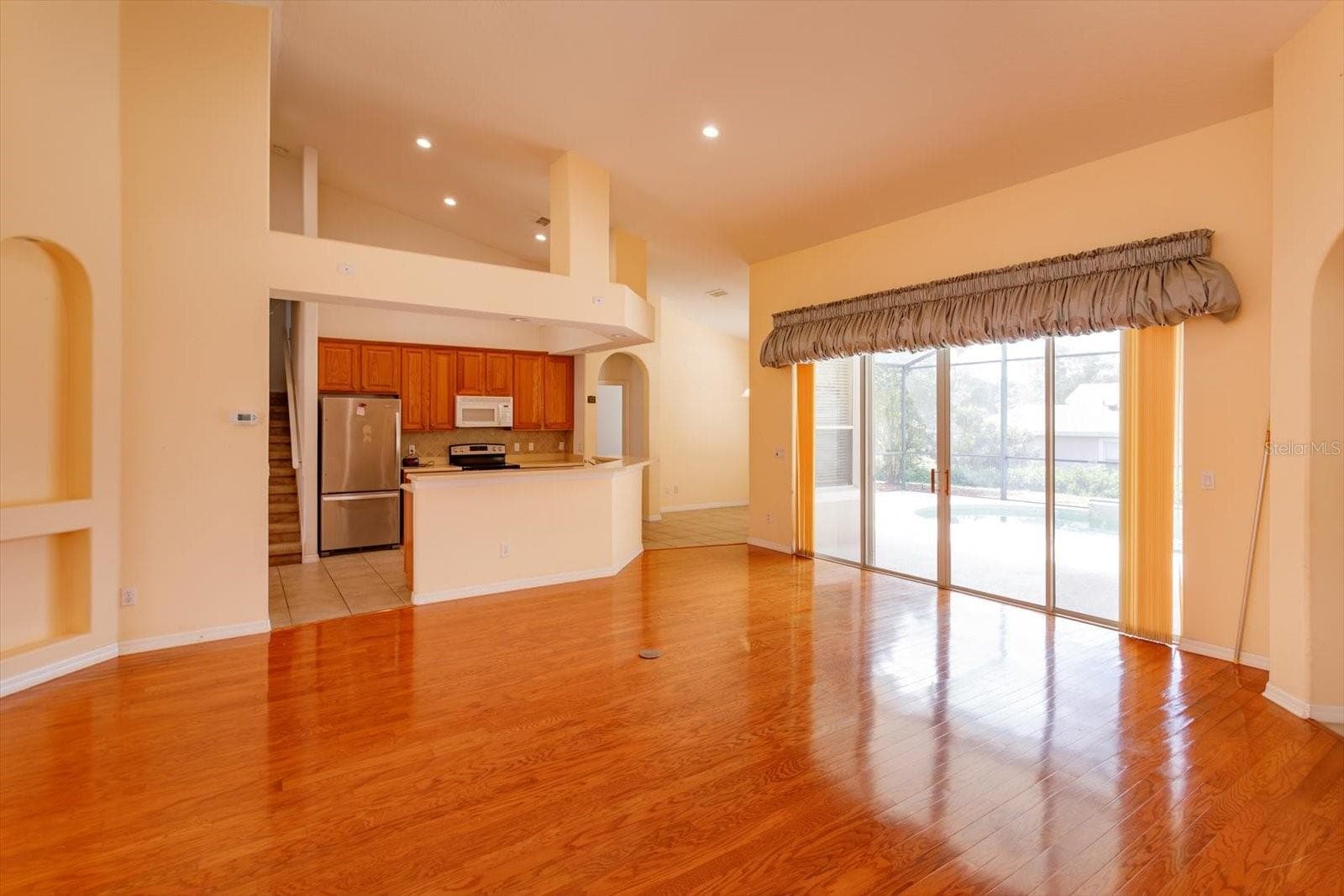 family room - 3465 N ROLLING HILLS LN, APOPKA