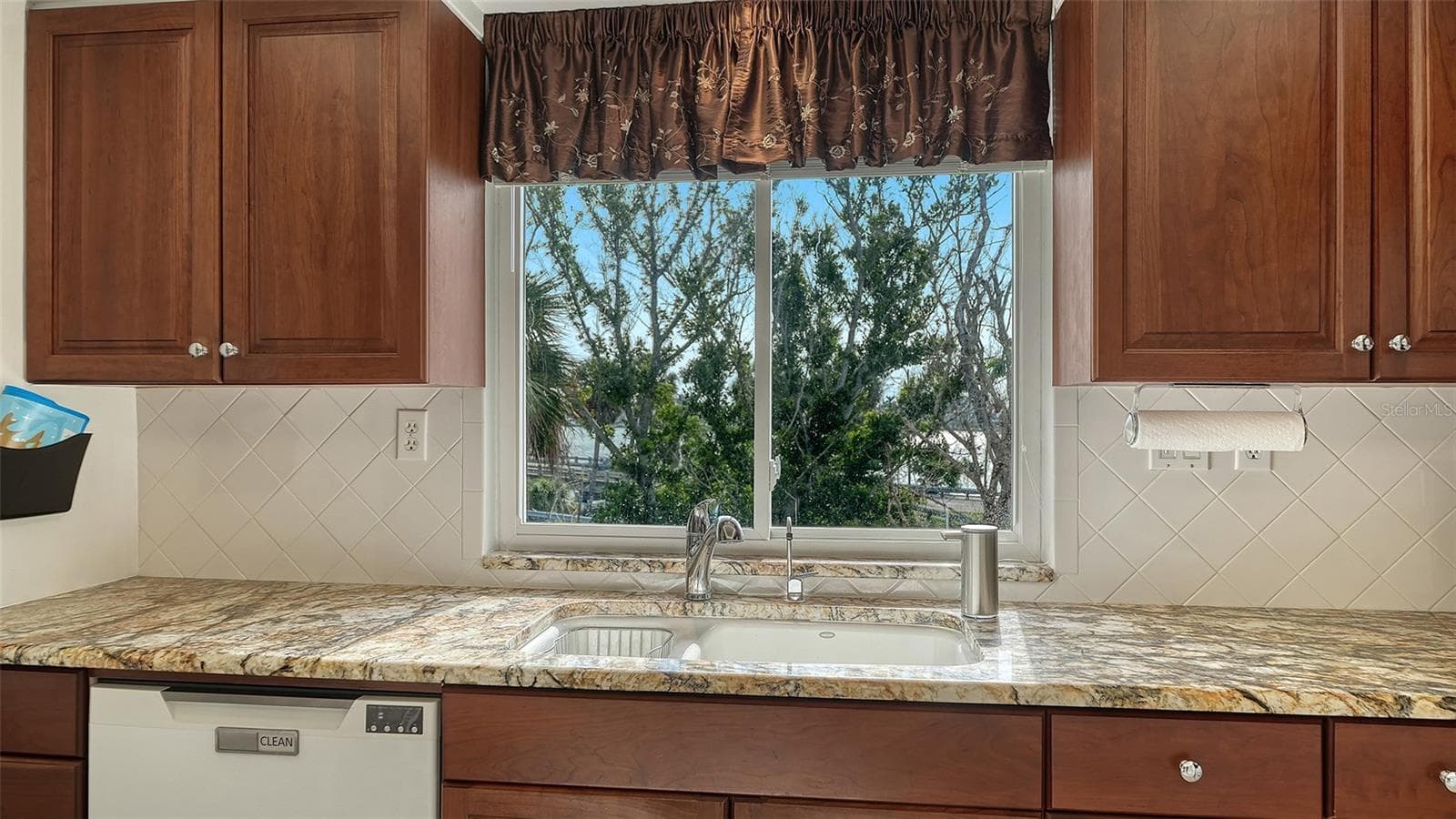 Condominium at 777 JOHN RINGLING BLVD #36, SARASOTA, photo 14 of 42