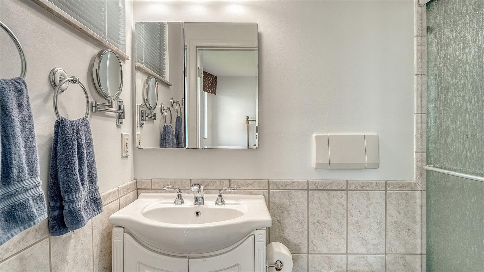 Condominium at 777 JOHN RINGLING BLVD #36, SARASOTA, photo 21 of 42