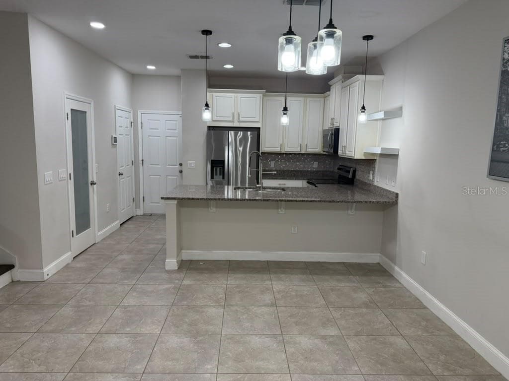 Townhouse at 2613 PLAY HARD ALLEY, KISSIMMEE, photo 8 of 27