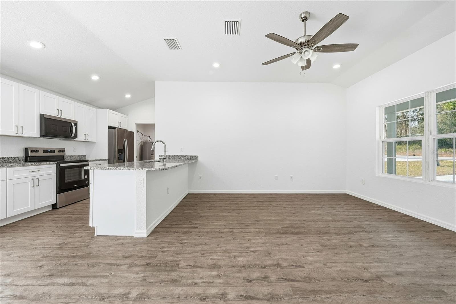 Single Family Residence at 16450 SE 57TH PL, OCKLAWAHA, photo 23 of 44