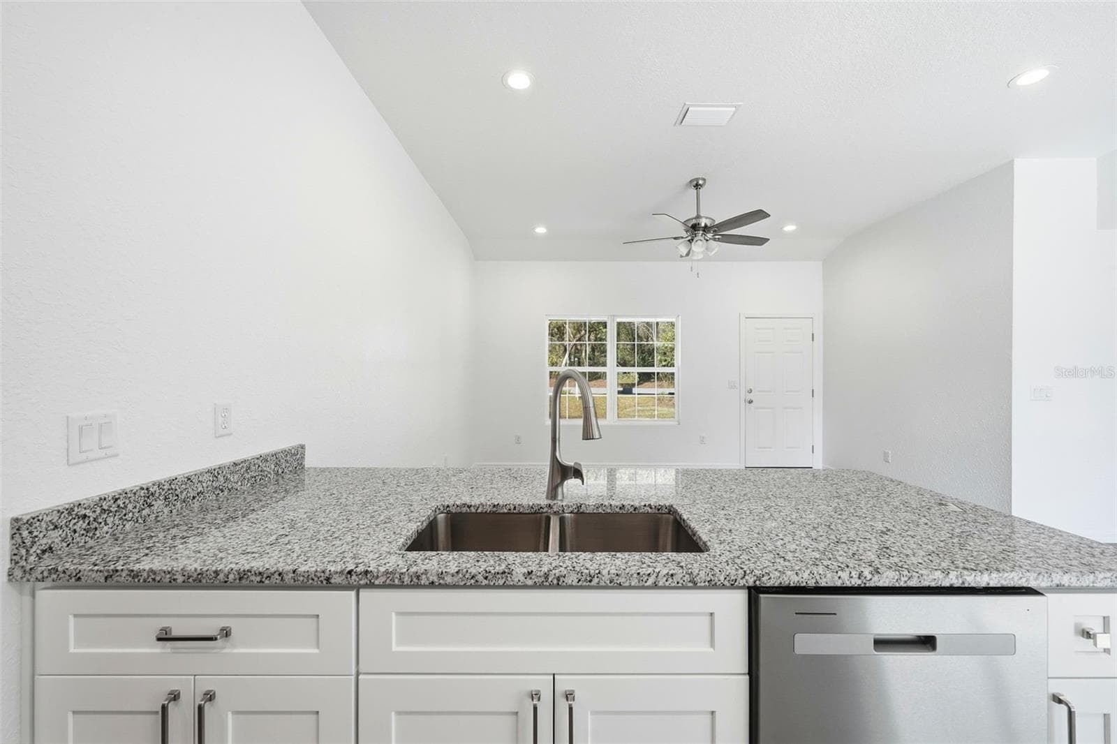 Single Family Residence at 16450 SE 57TH PL, OCKLAWAHA, photo 26 of 44