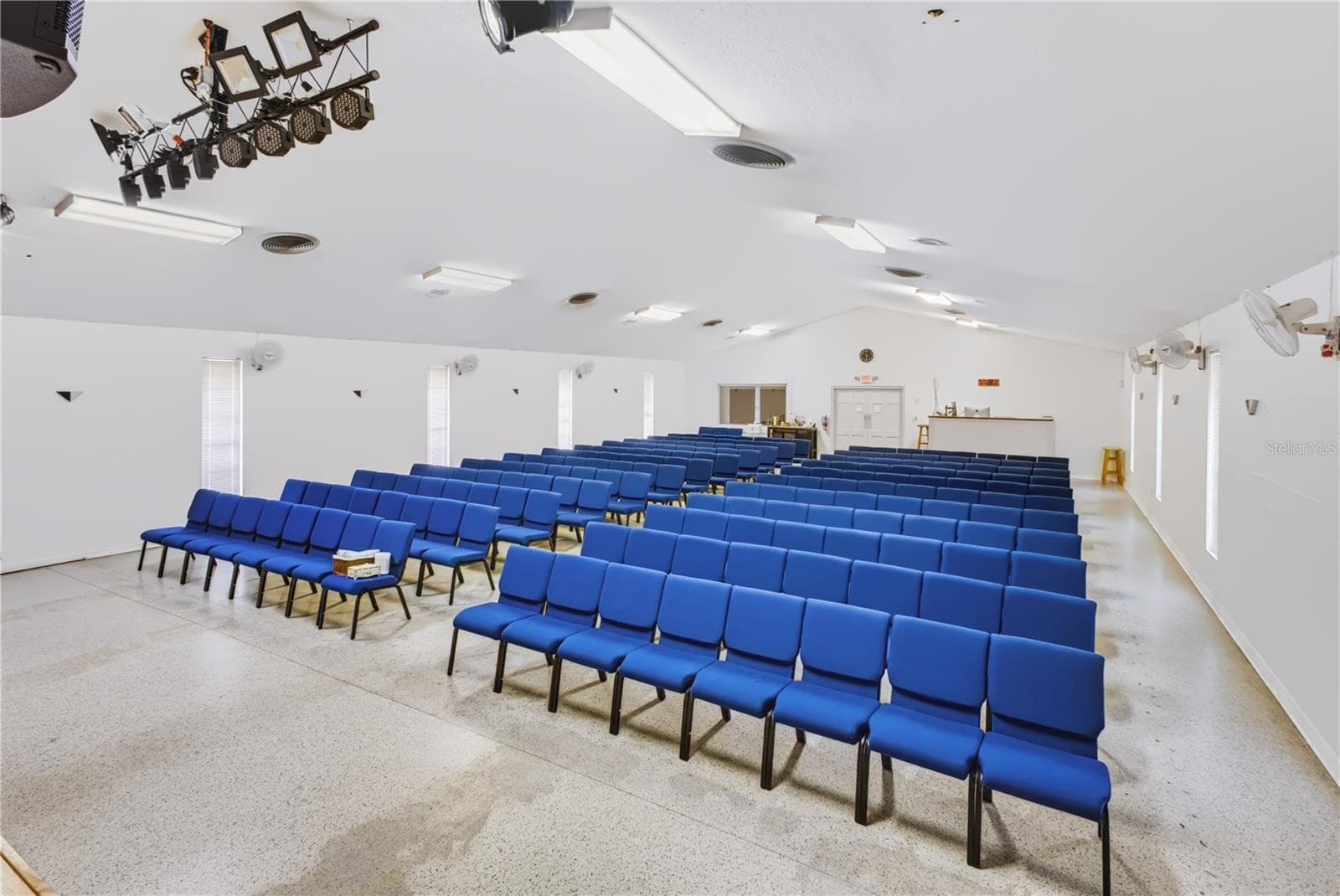 Mixed Use at 6600 HOFFNER AVE, ORLANDO, photo 13 of 40