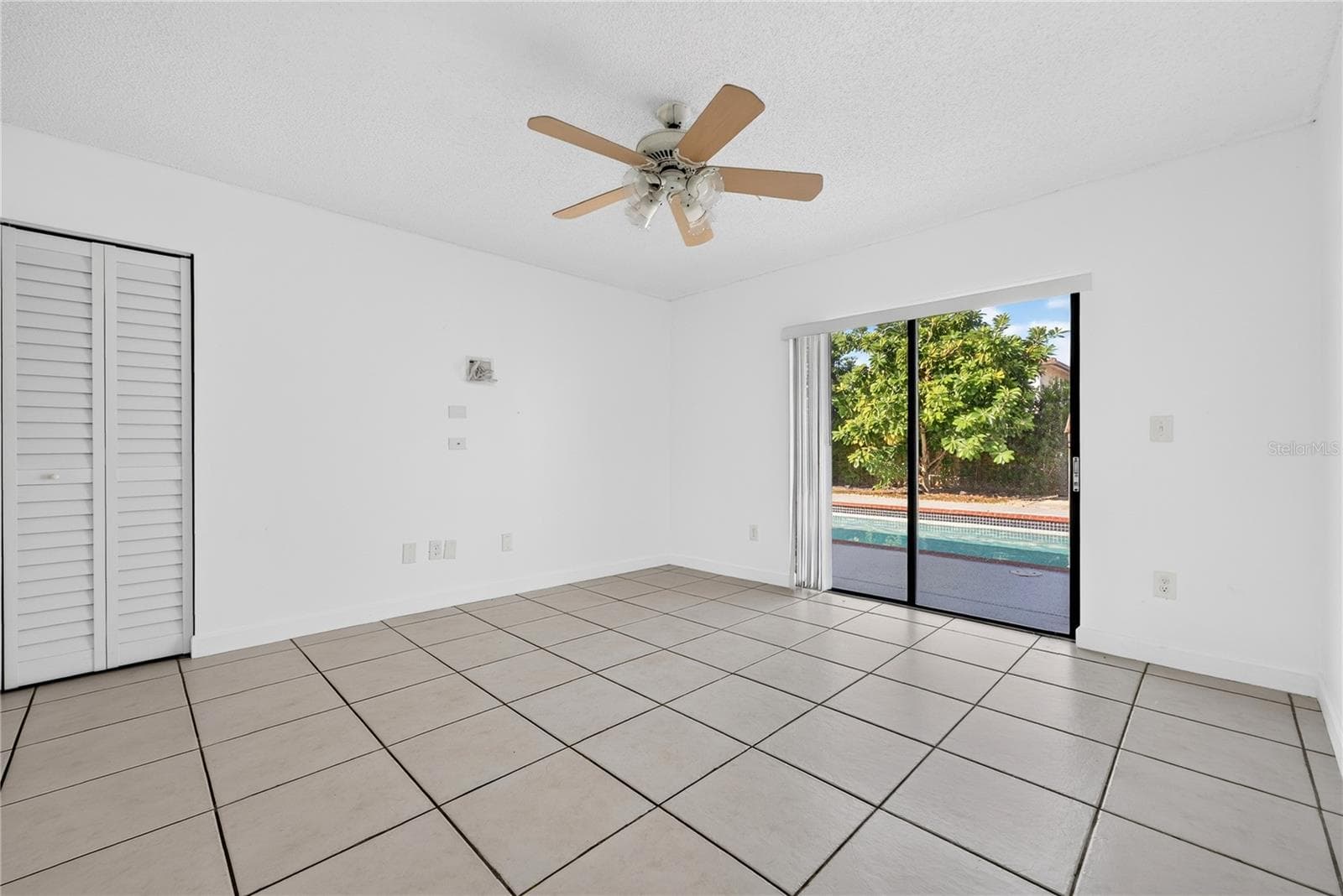 Single Family Residence at 20134 SW 131 CT, MIAMI, photo 10 of 33
