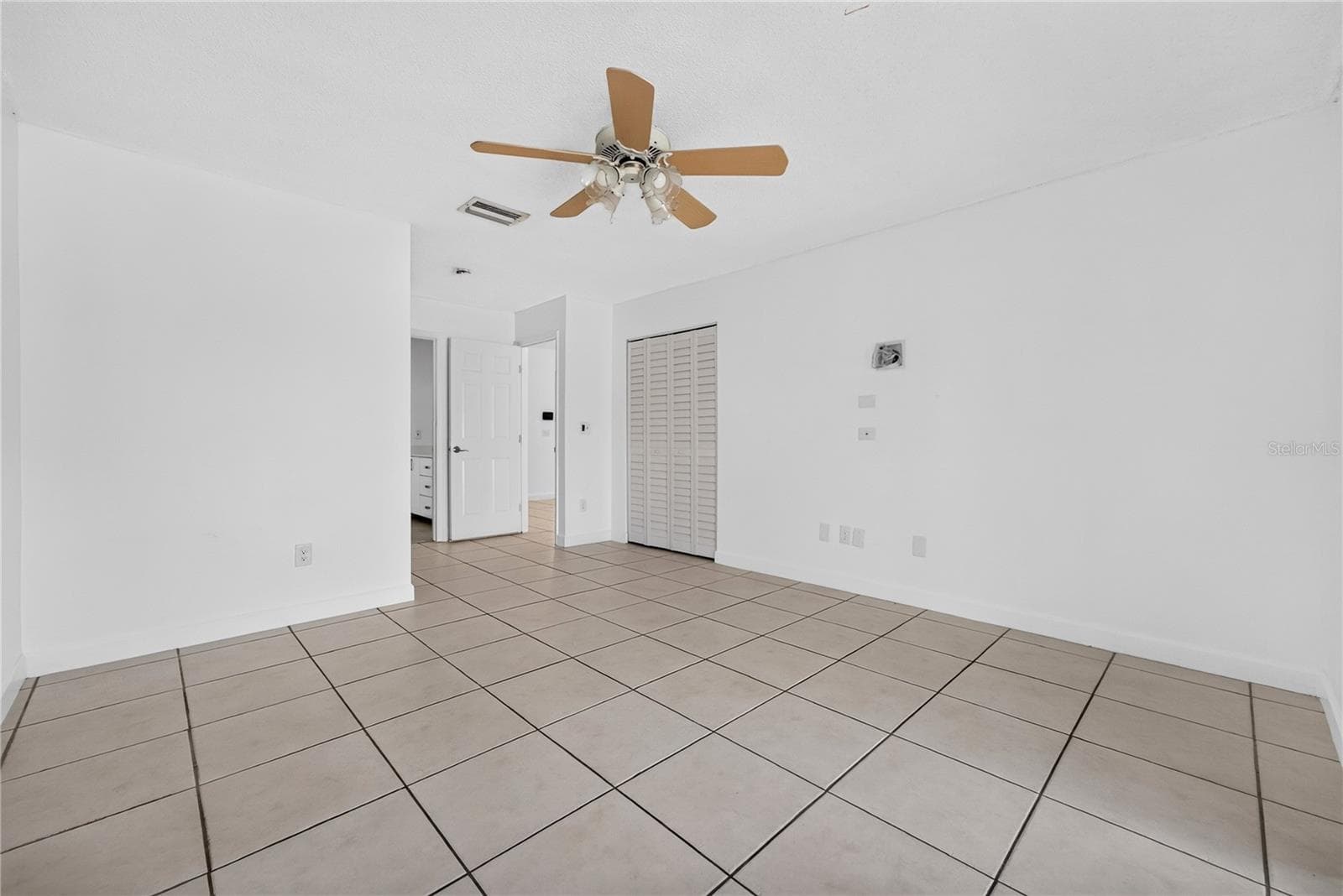 Single Family Residence at 20134 SW 131 CT, MIAMI, photo 12 of 33