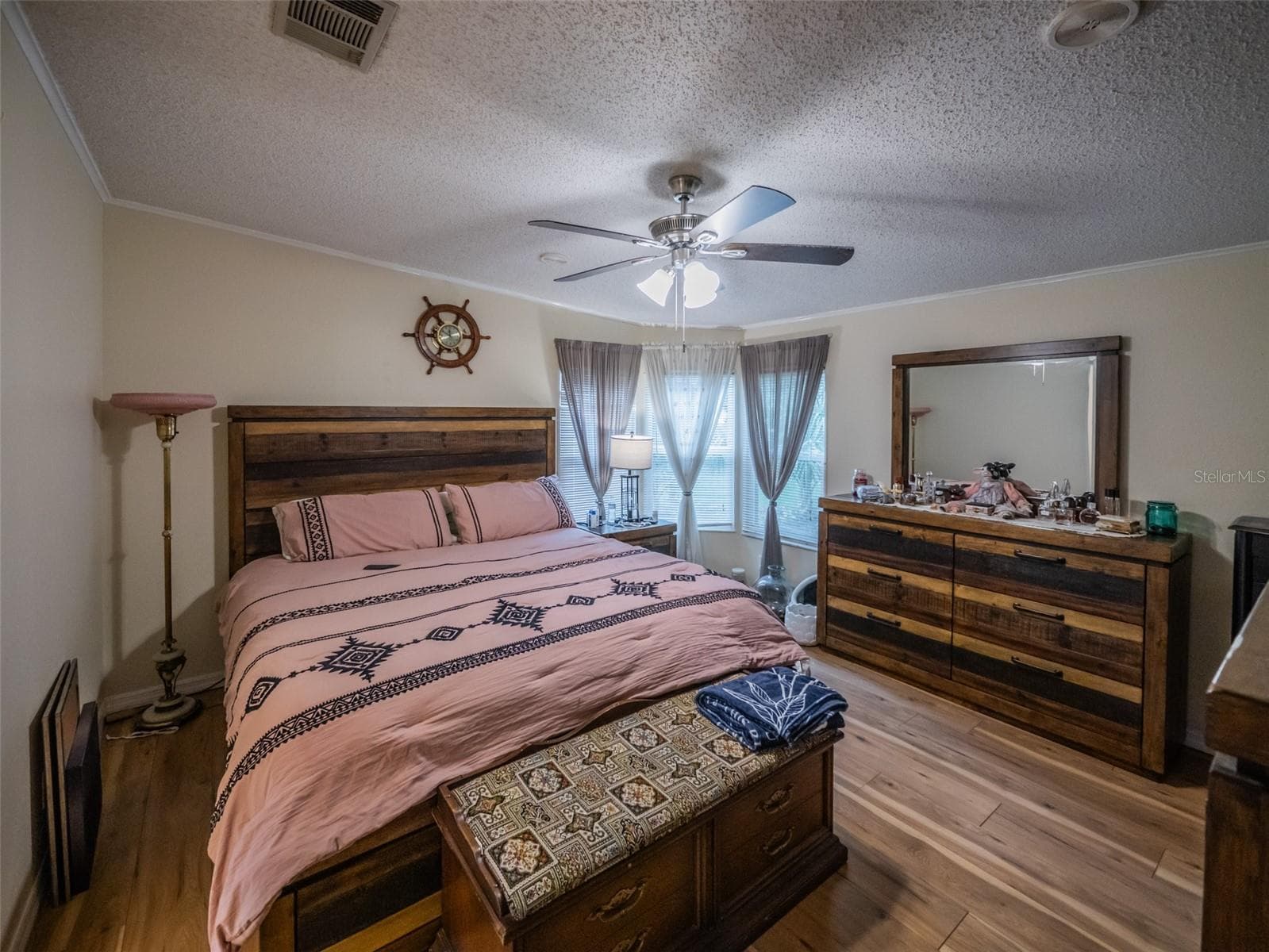 Manufactured Home at 4634 BELLE GRV, LEESBURG, photo 31 of 49