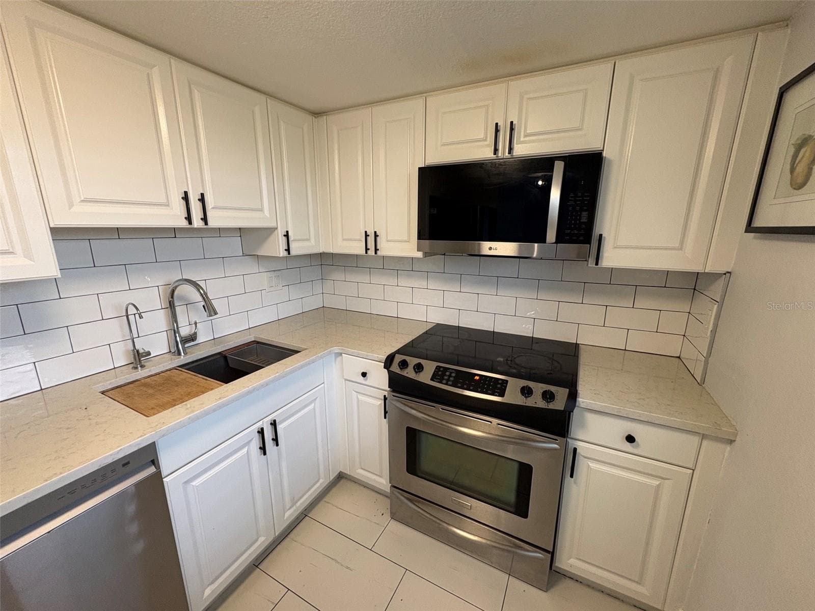 Condominium at 5310 26TH ST W #1605, BRADENTON, photo 9 of 33