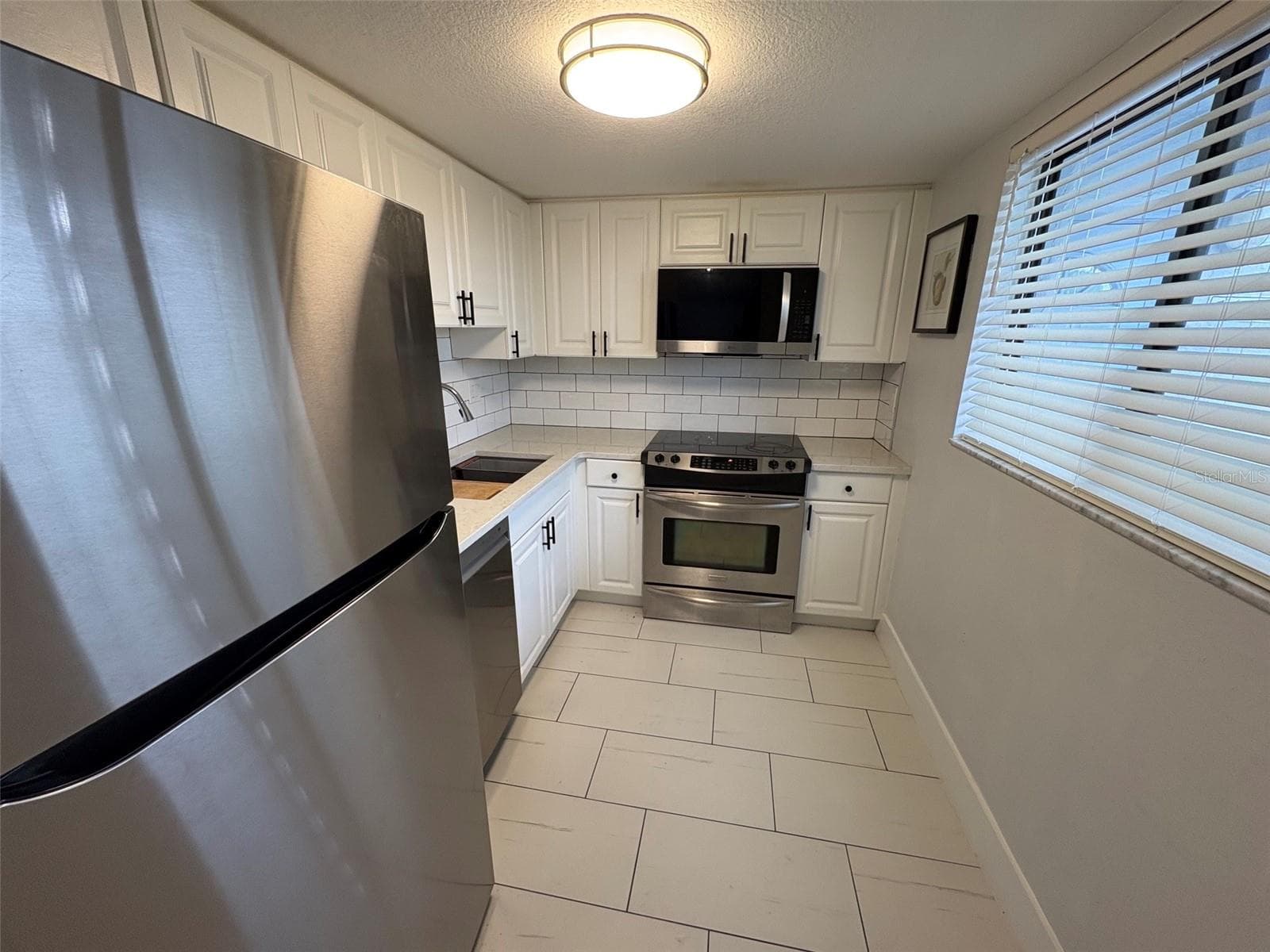 Condominium at 5310 26TH ST W #1605, BRADENTON, photo 11 of 33