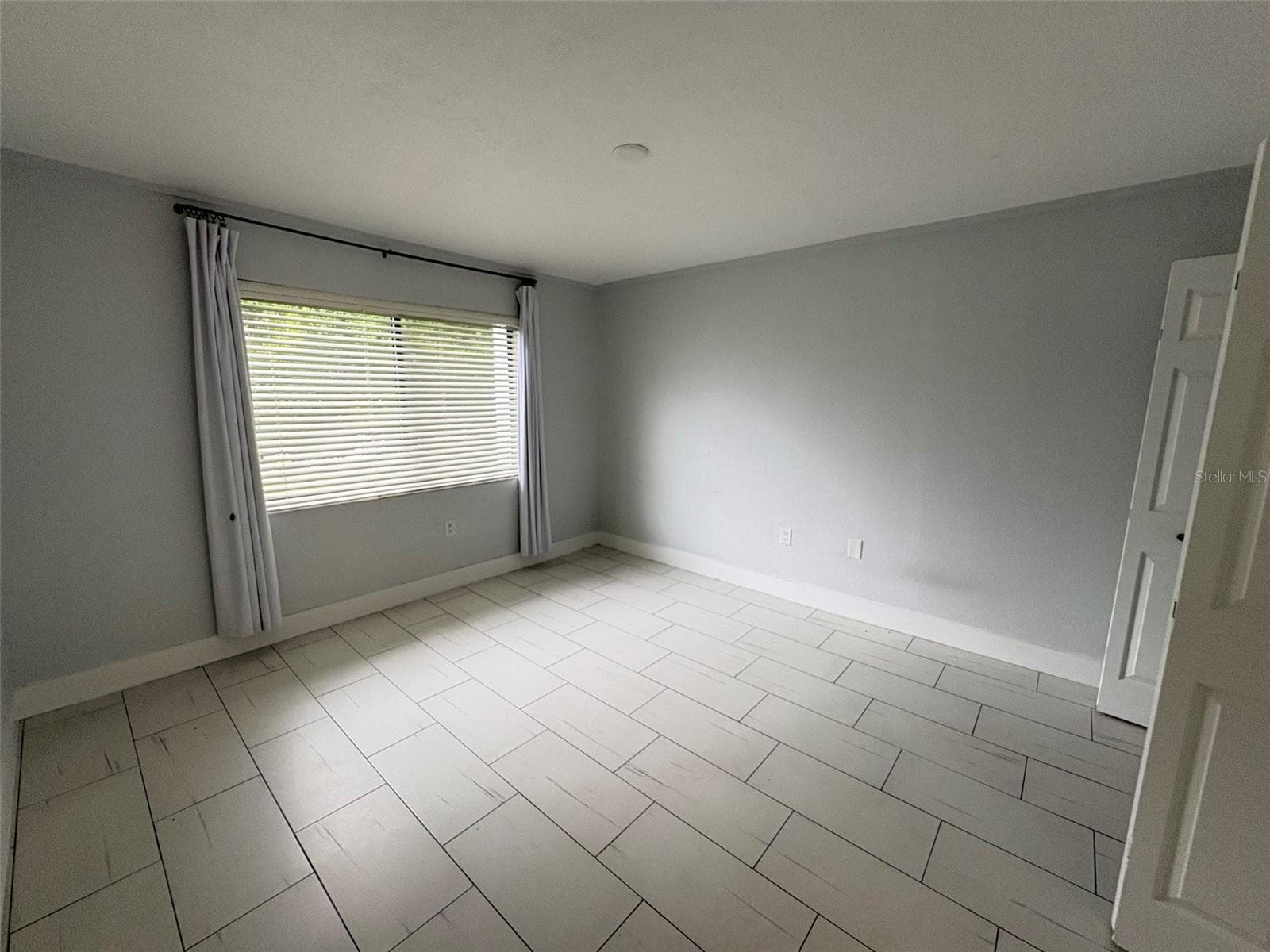 Condominium at 5310 26TH ST W #1605, BRADENTON, photo 17 of 33