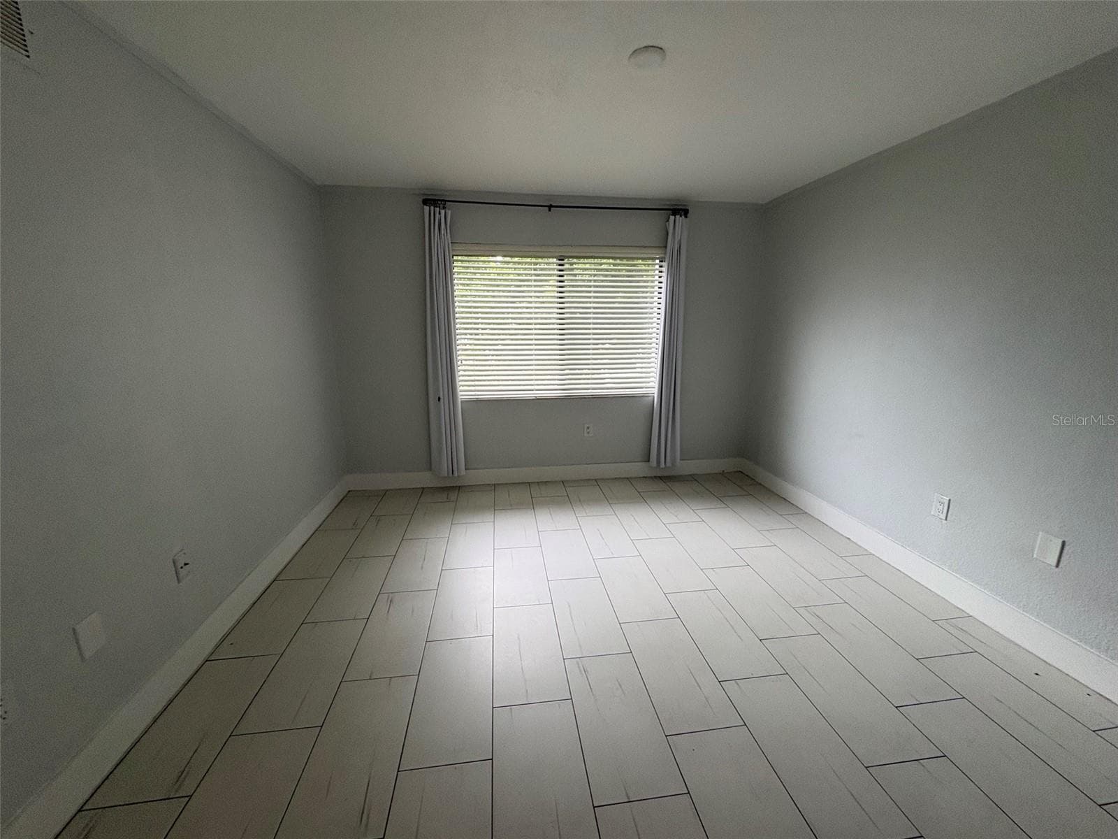 Condominium at 5310 26TH ST W #1605, BRADENTON, photo 25 of 33