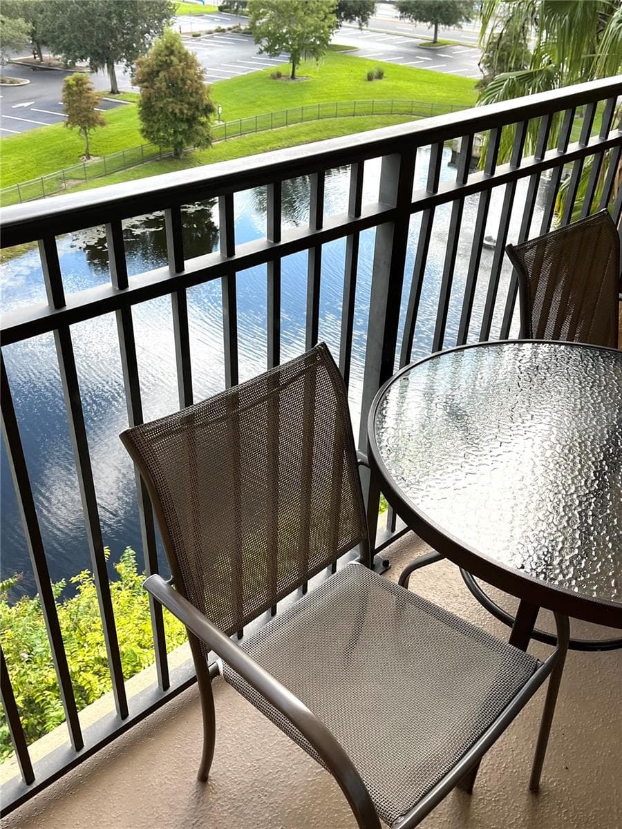 Condo - Hotel at 12556 FLORIDAYS RESORT DR #306A, ORLANDO, photo 13 of 50