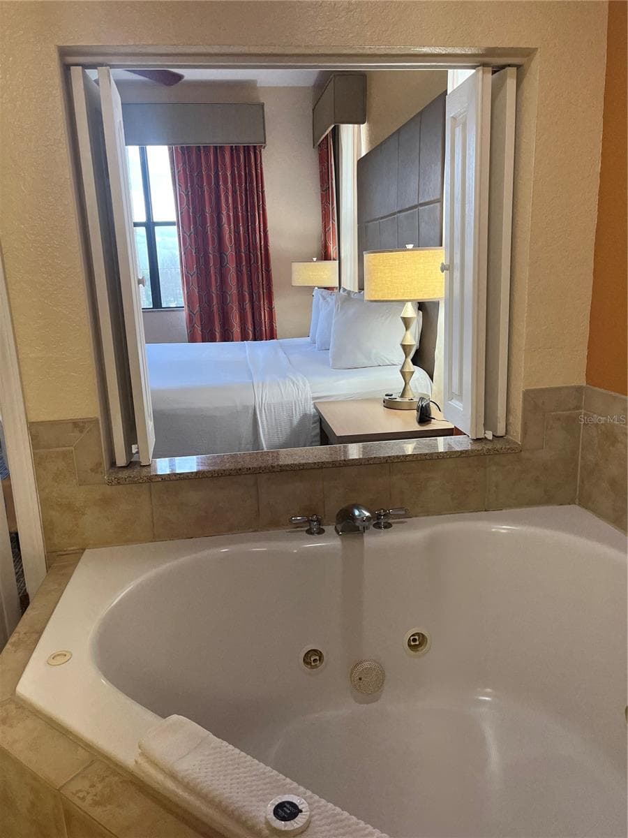 Condo - Hotel at 12556 FLORIDAYS RESORT DR #306A, ORLANDO, photo 20 of 50