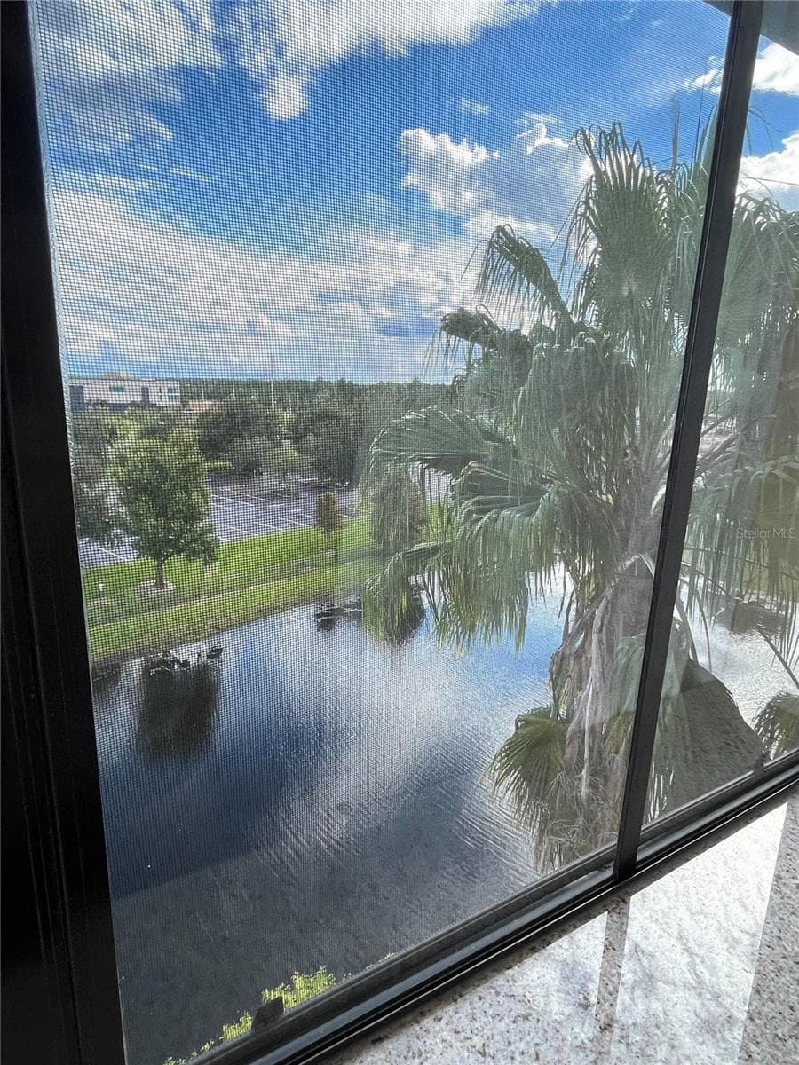 Condo - Hotel at 12556 FLORIDAYS RESORT DR #306A, ORLANDO, photo 23 of 50