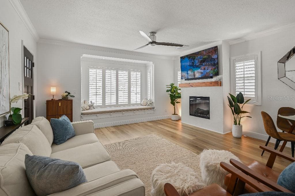 Single Family Residence at 402 N ORANGE ST, NEW SMYRNA BEACH, photo 8 of 33