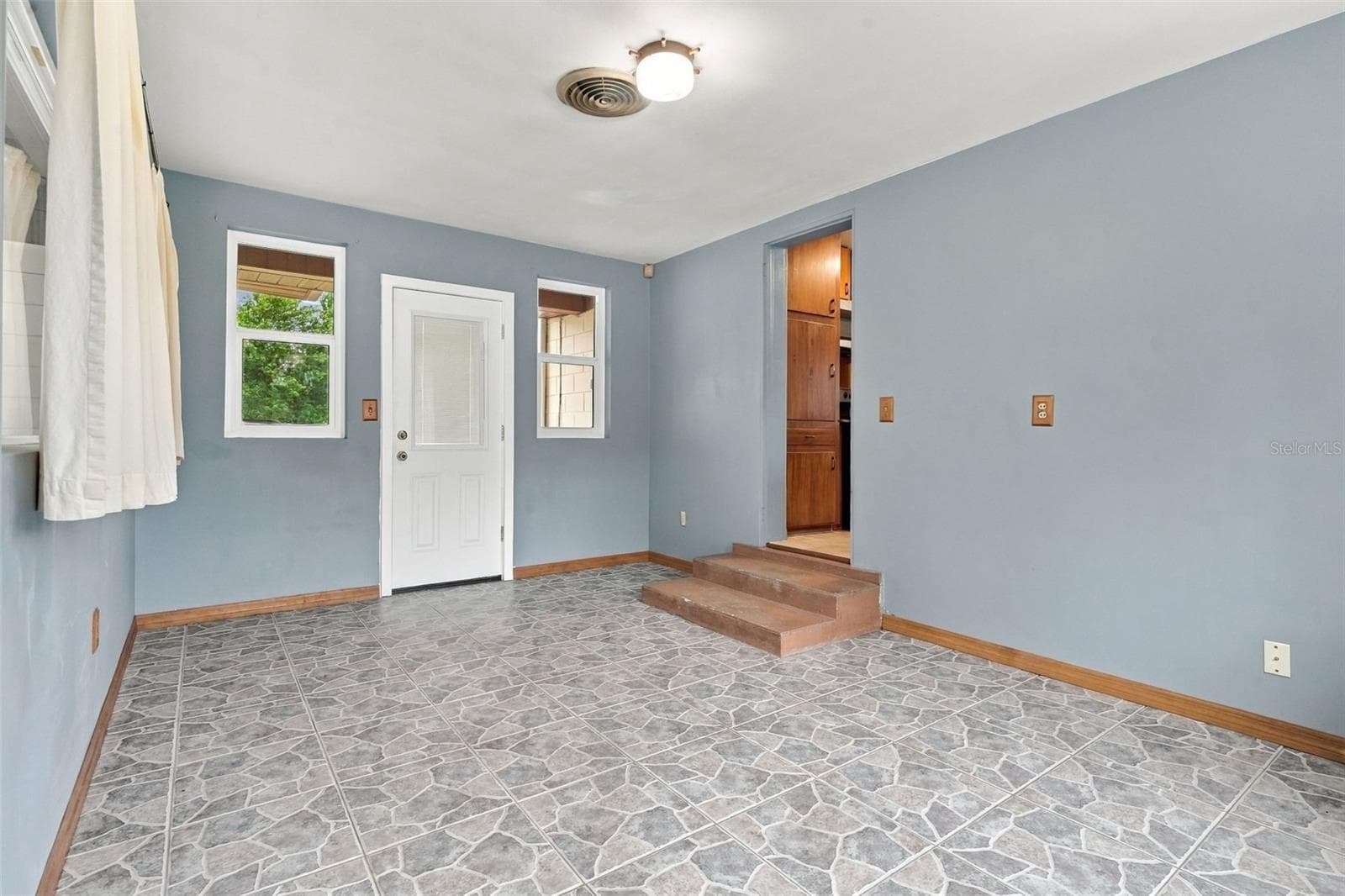 Florida Room from Carport - 480 W NEW YORK AVE, ORANGE CITY