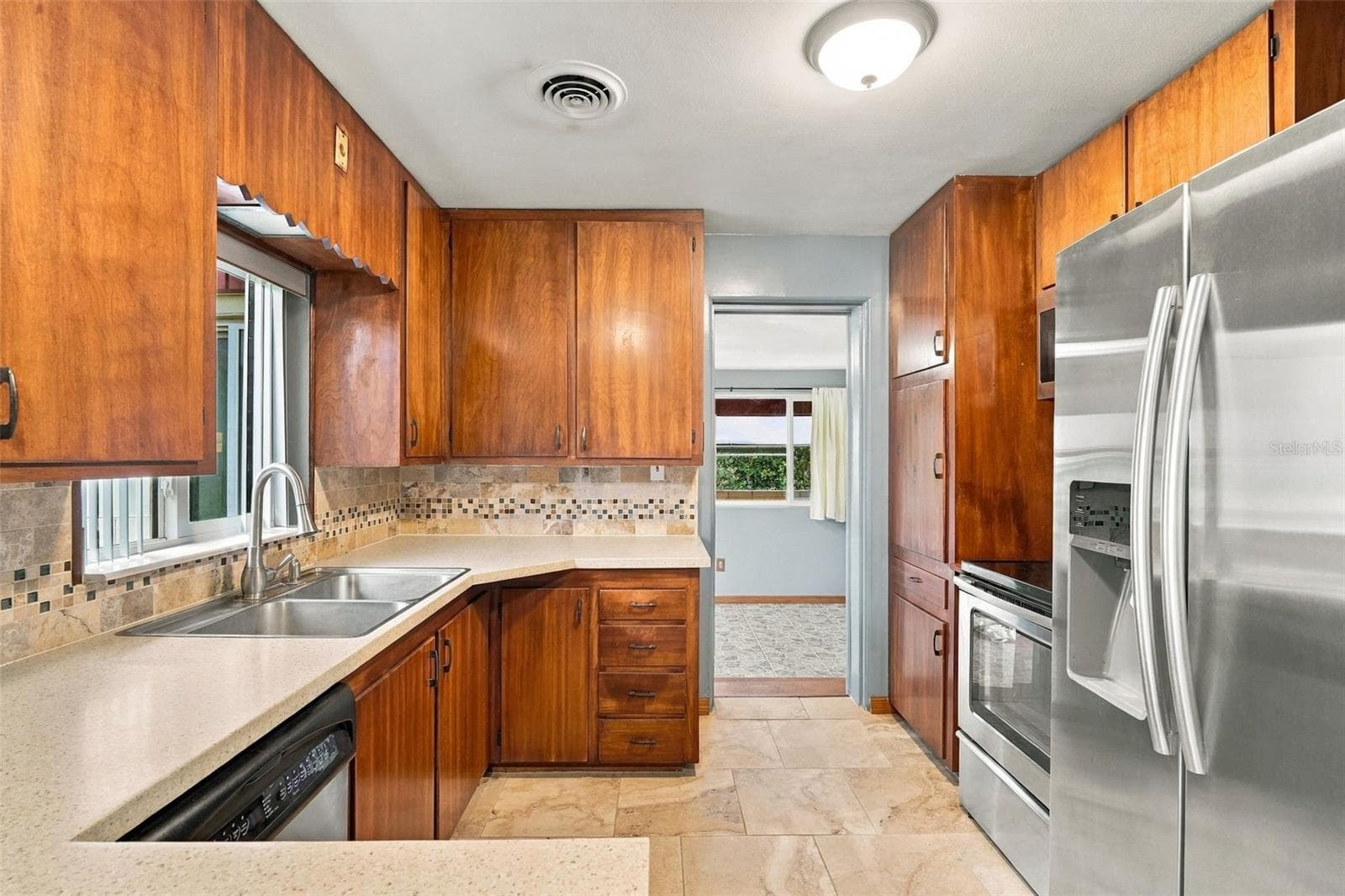 Kitchen - 480 W NEW YORK AVE, ORANGE CITY