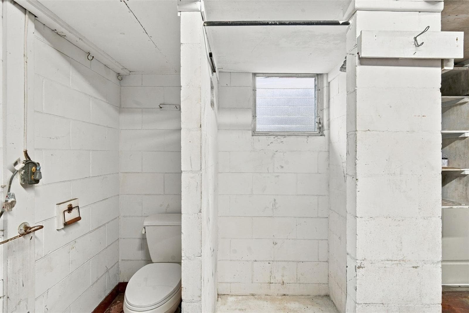 Workshop Bathroom - 480 W NEW YORK AVE, ORANGE CITY