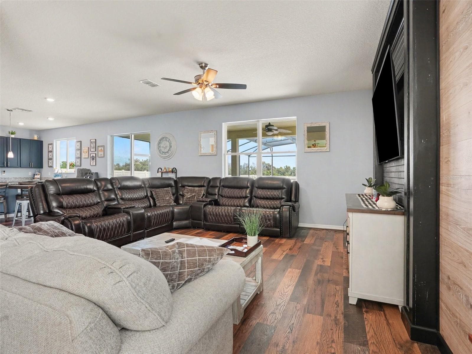 Single Family Residence at 669 SARNER PASS WAY, WINTER HAVEN, photo 6 of 54