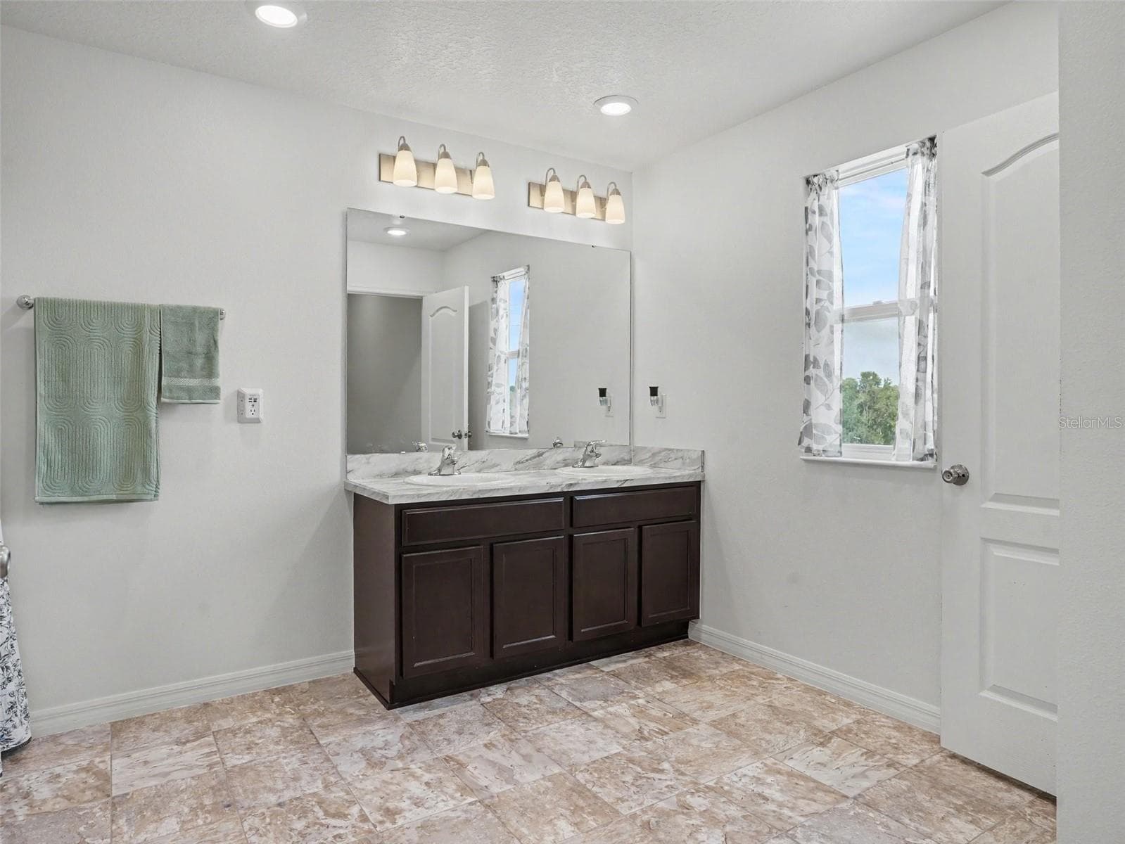 Single Family Residence at 669 SARNER PASS WAY, WINTER HAVEN, photo 28 of 54